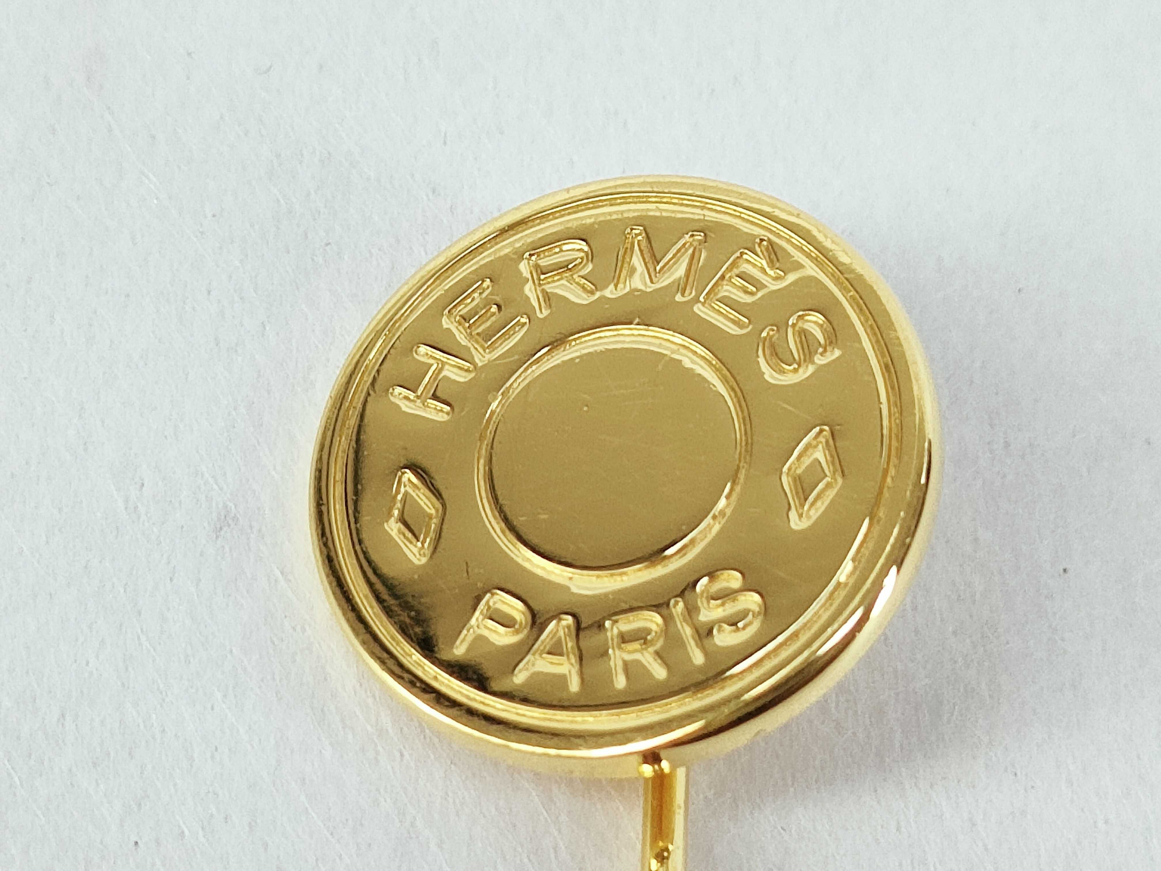 Sellier Gold Pin Brooch — view 4