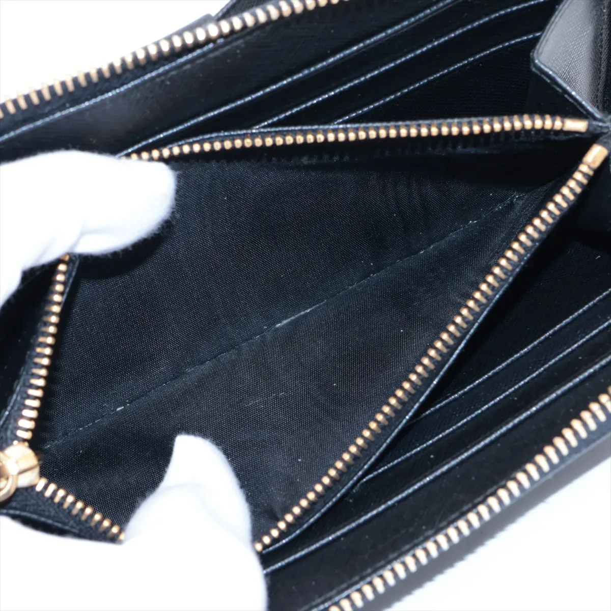 Saffiano Leather Round Zip Wallet Black Ribbon — view 8