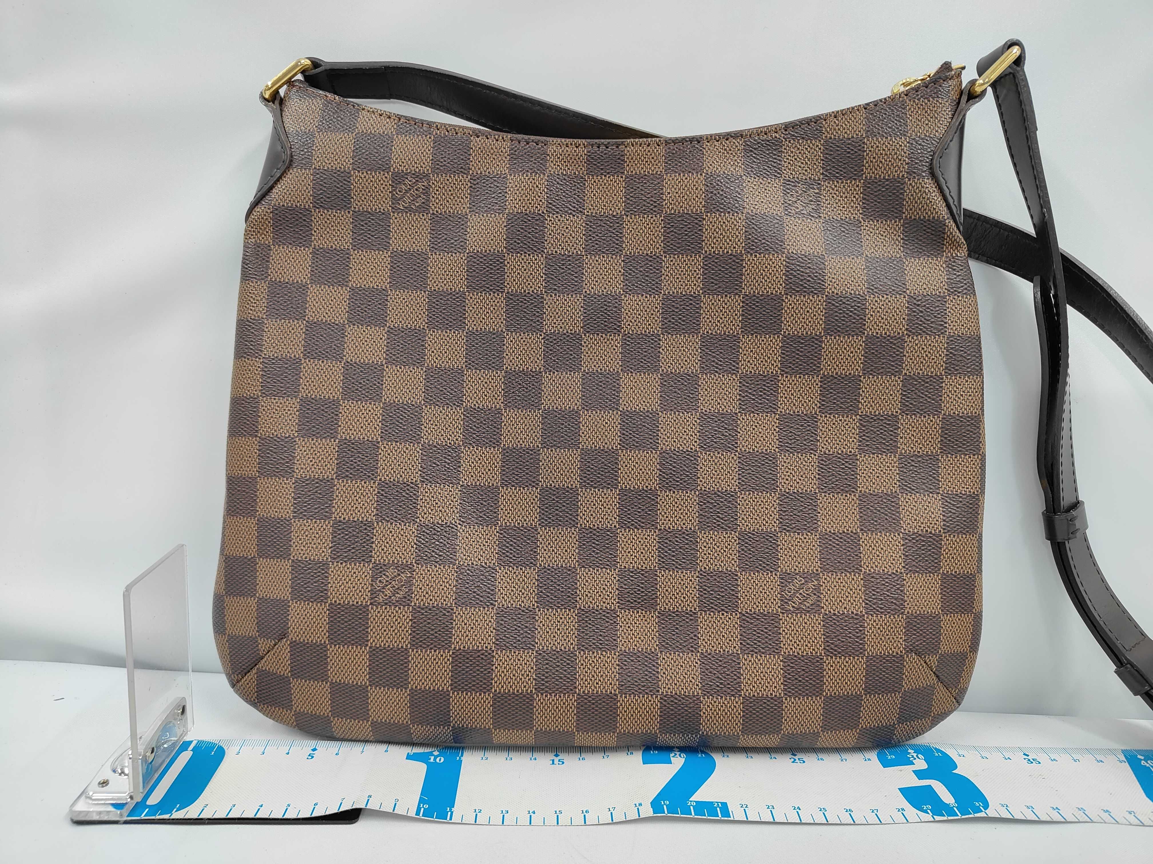 Damier Bloomsbury PM Shoulder Bag — view 2