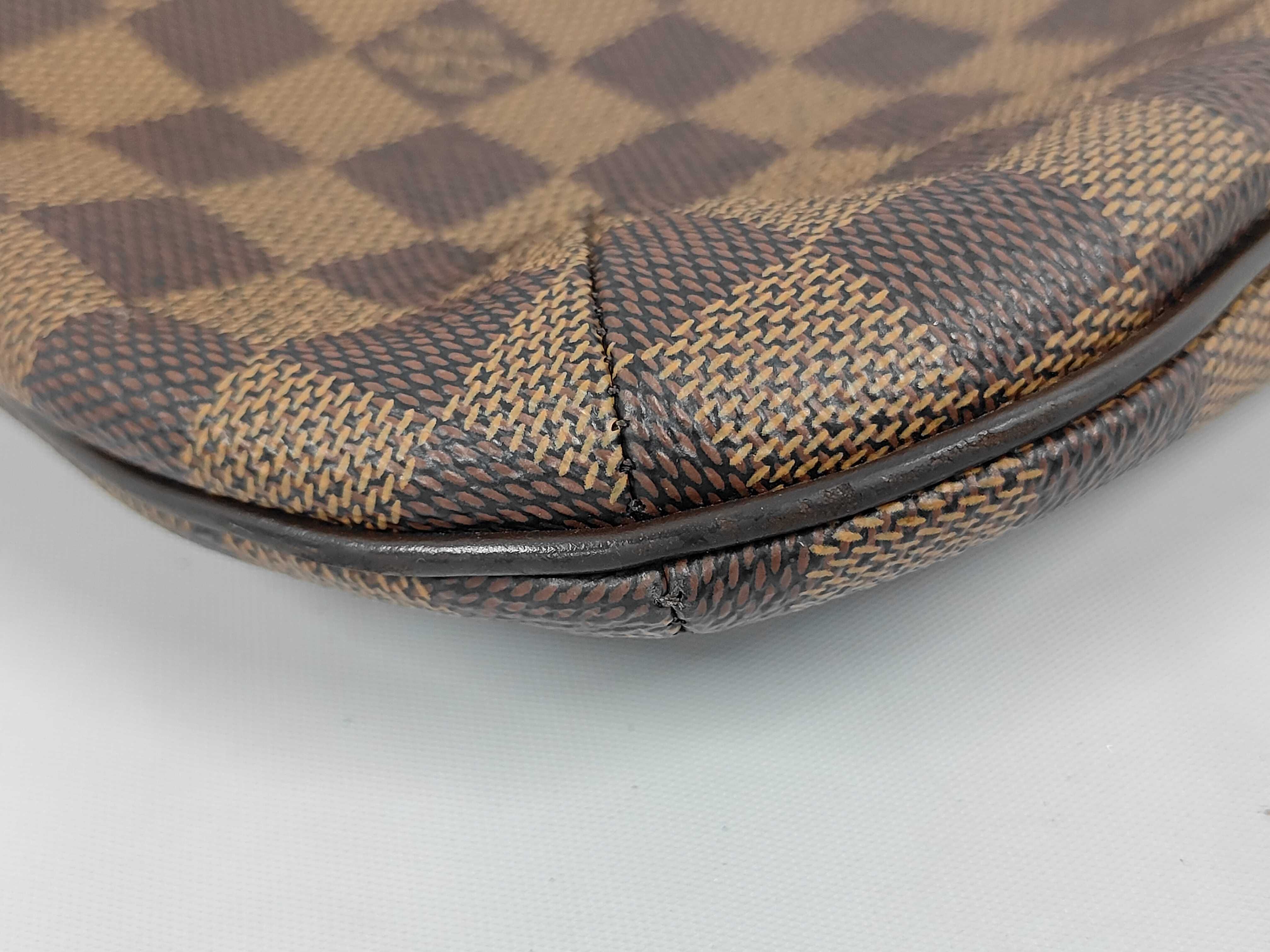 Damier Bloomsbury PM Shoulder Bag — view 4