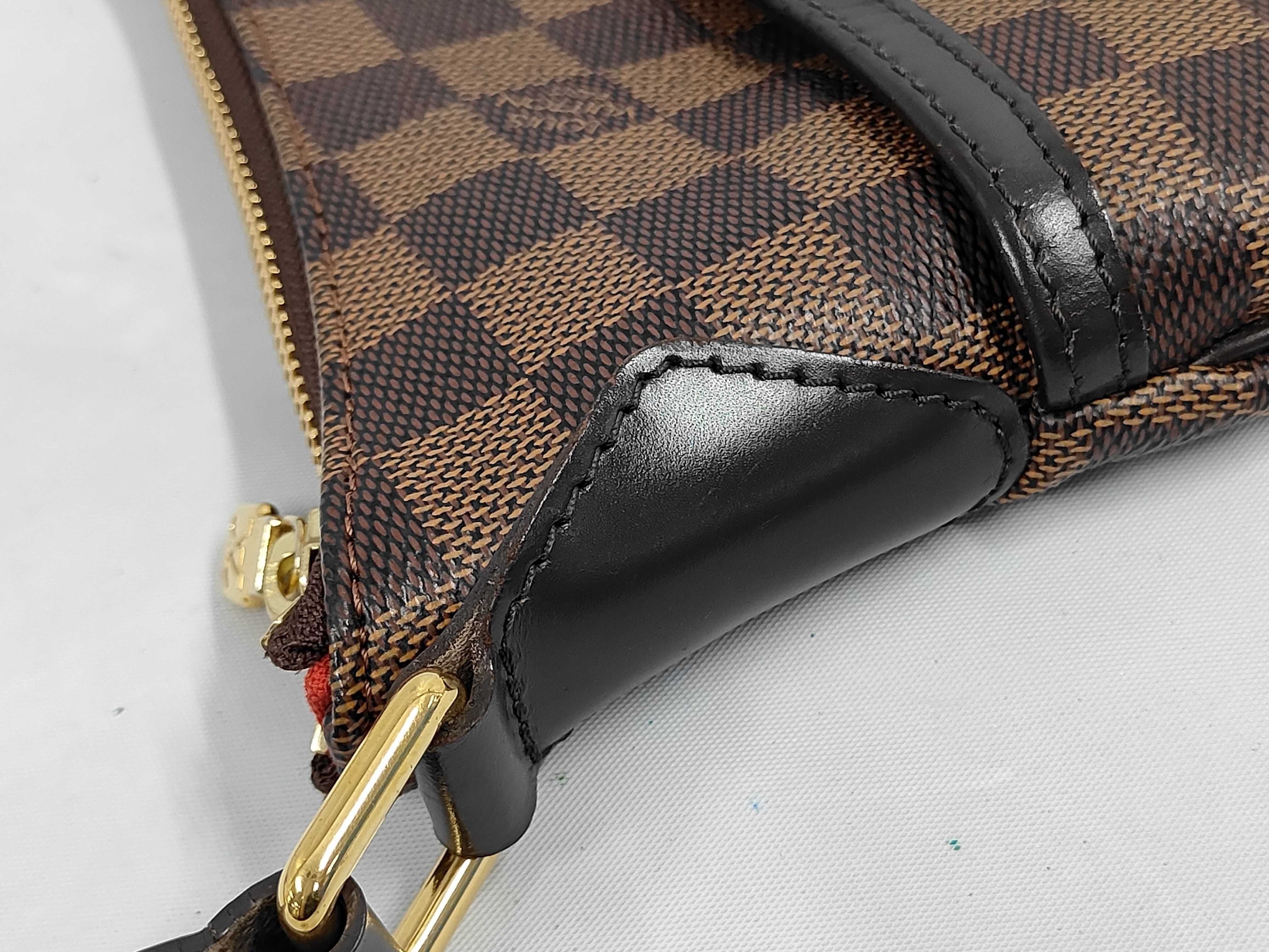 Damier Bloomsbury PM Shoulder Bag — view 6