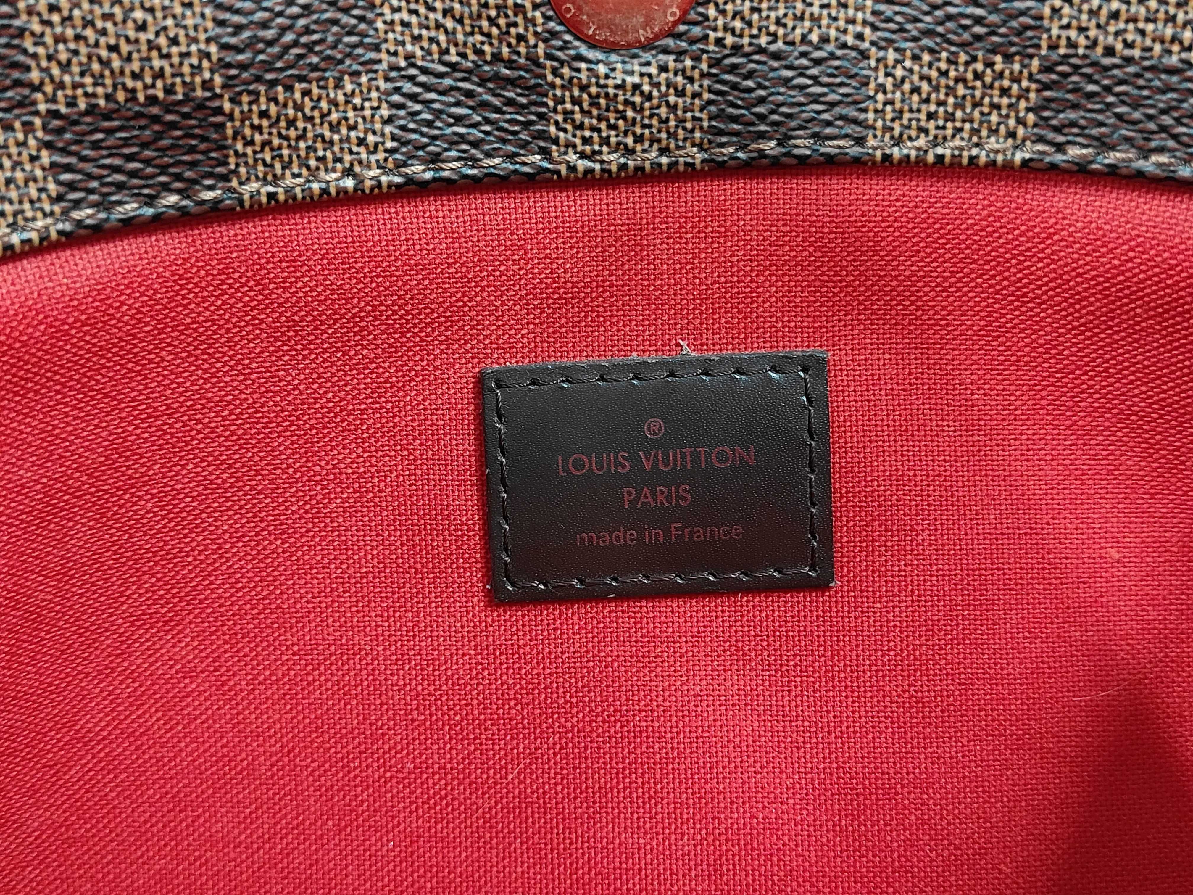 Damier Bloomsbury PM Shoulder Bag — view 8