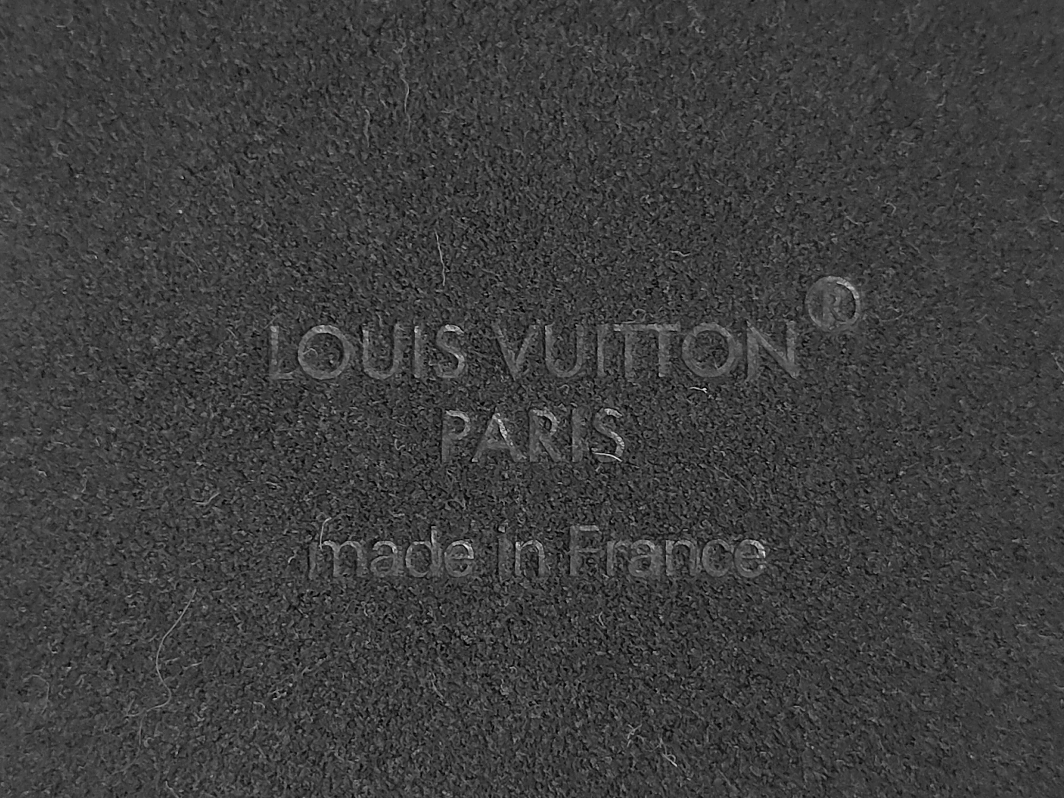 Bumper Pallas iPhone 17 Pro Max M26927 Wallet — view 4