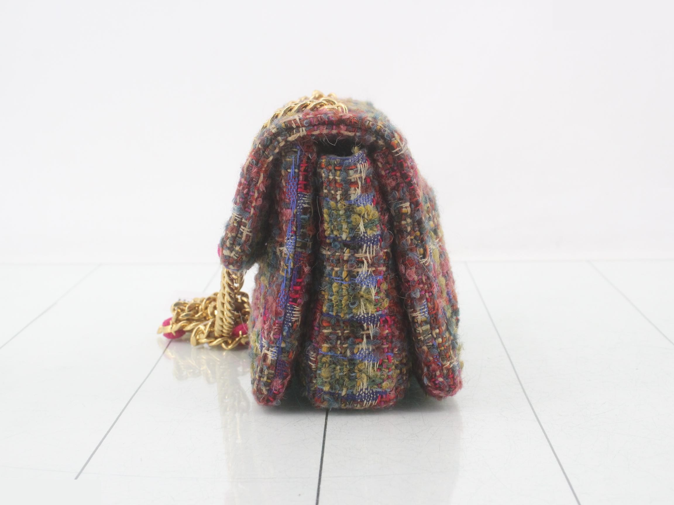 Matelassé Tweed Chain Shoulder Bag with Plate — view 3