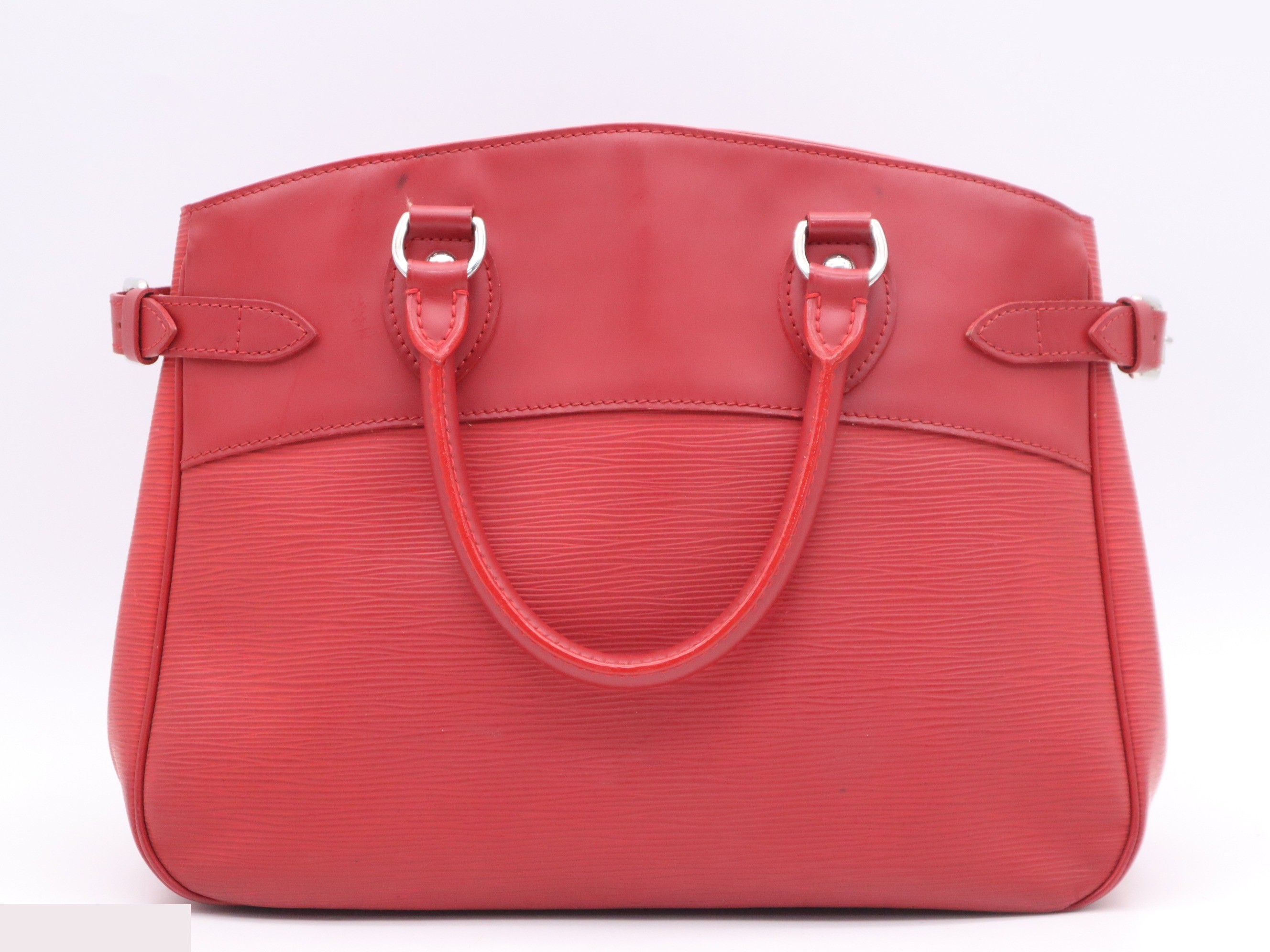 Passy Rouge — view 2