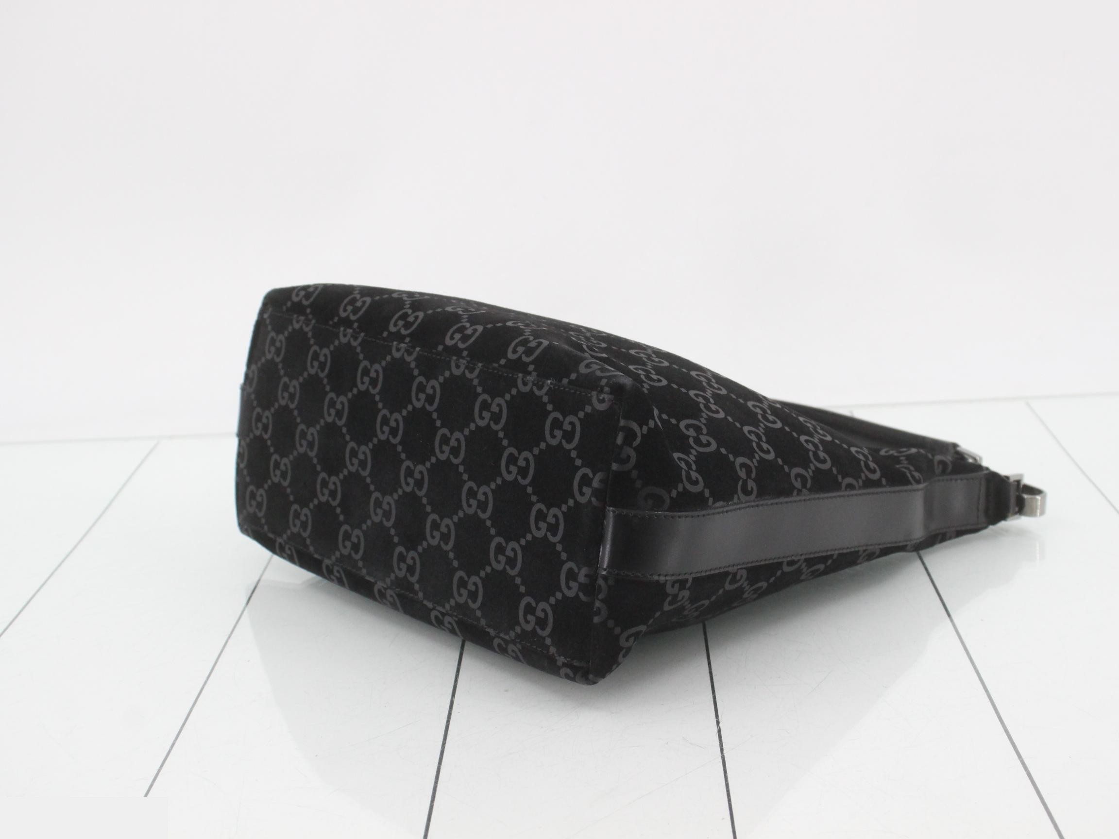 One-shoulder suede handbag with GG pattern — view 6