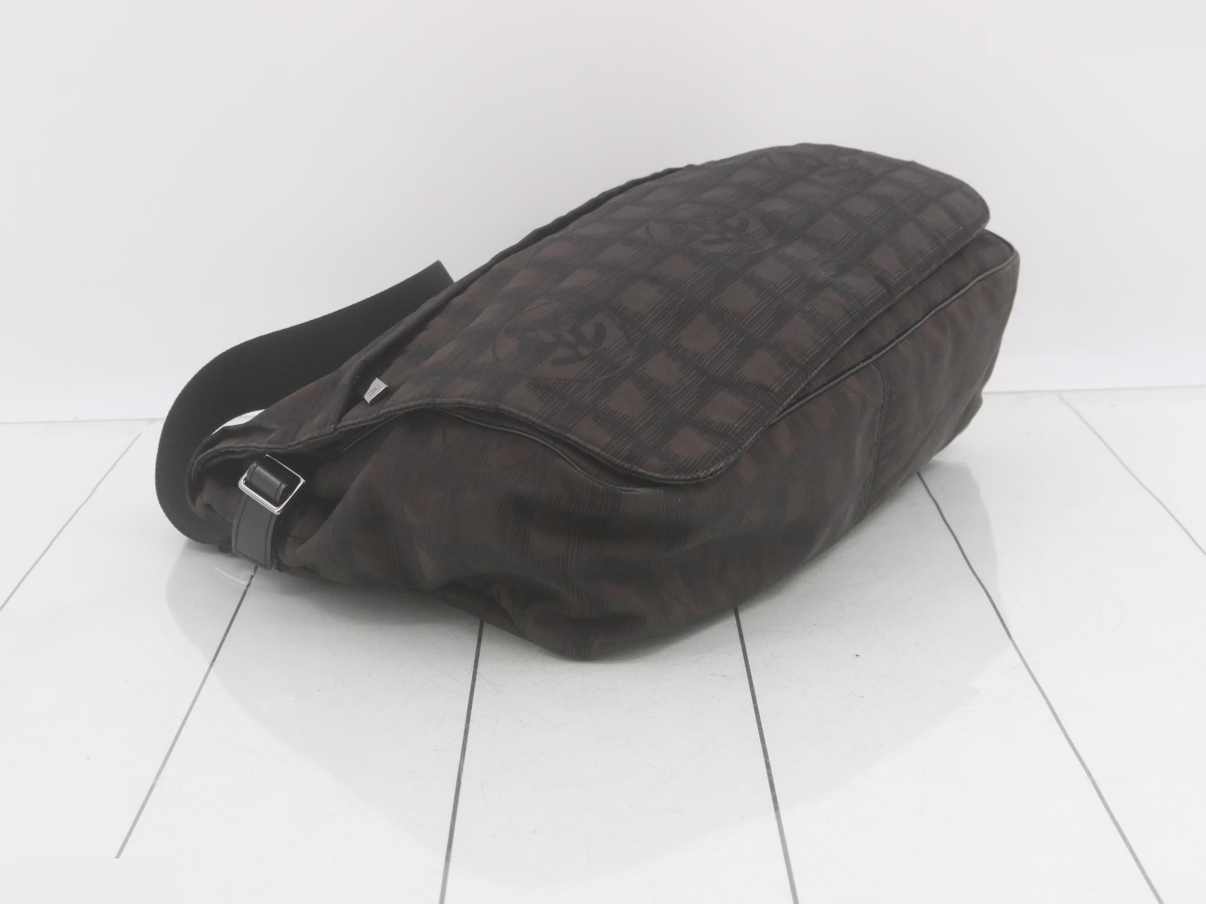 New Travel Shoulder Bag — view 5