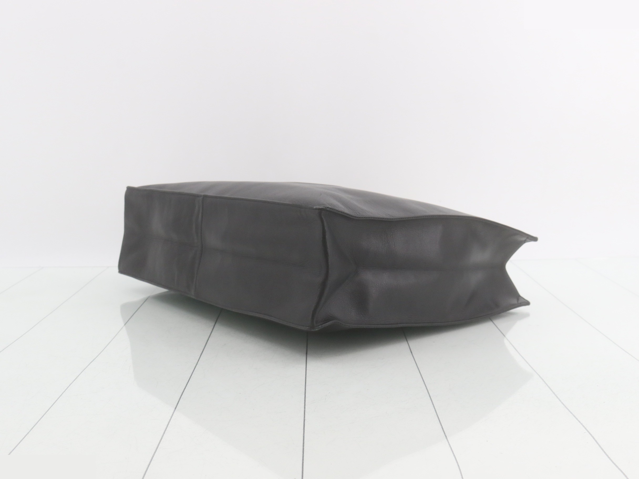 Lambskin tote bag — view 6