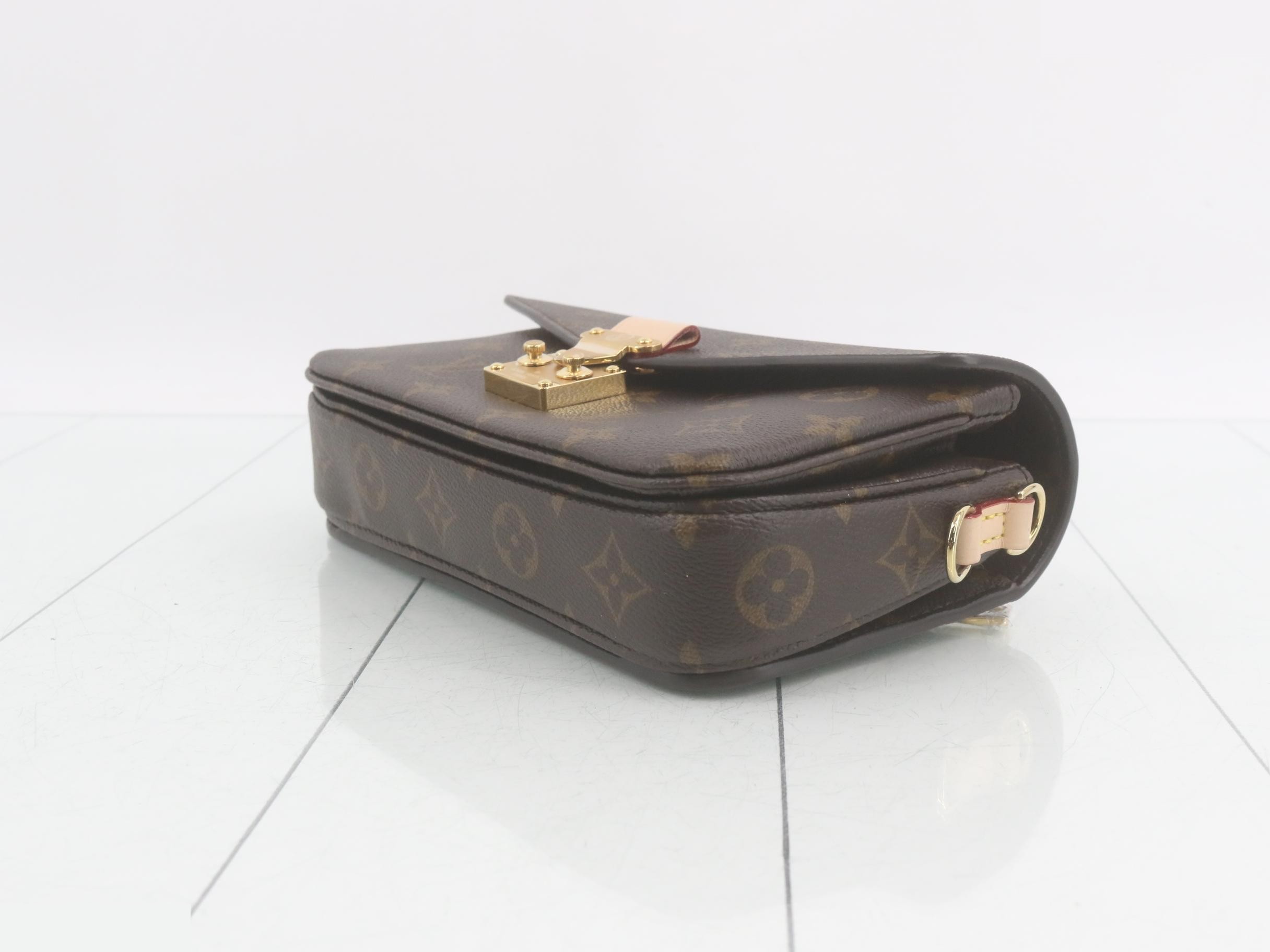 Monogram Pochette Metis EW — view 6