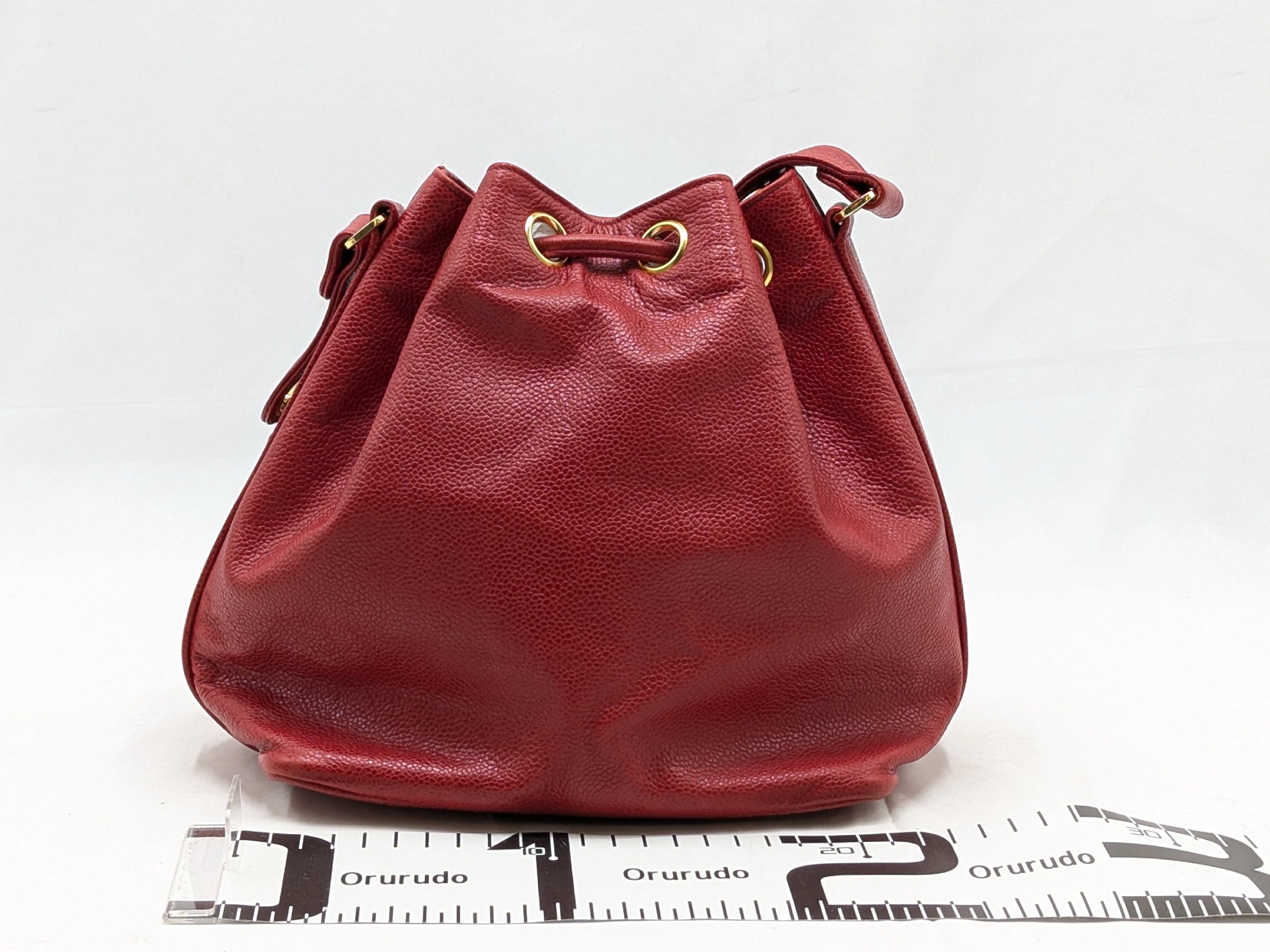 Caviar Skin Red Drawstring Chain Shoulder Bag with Pouch — view 2