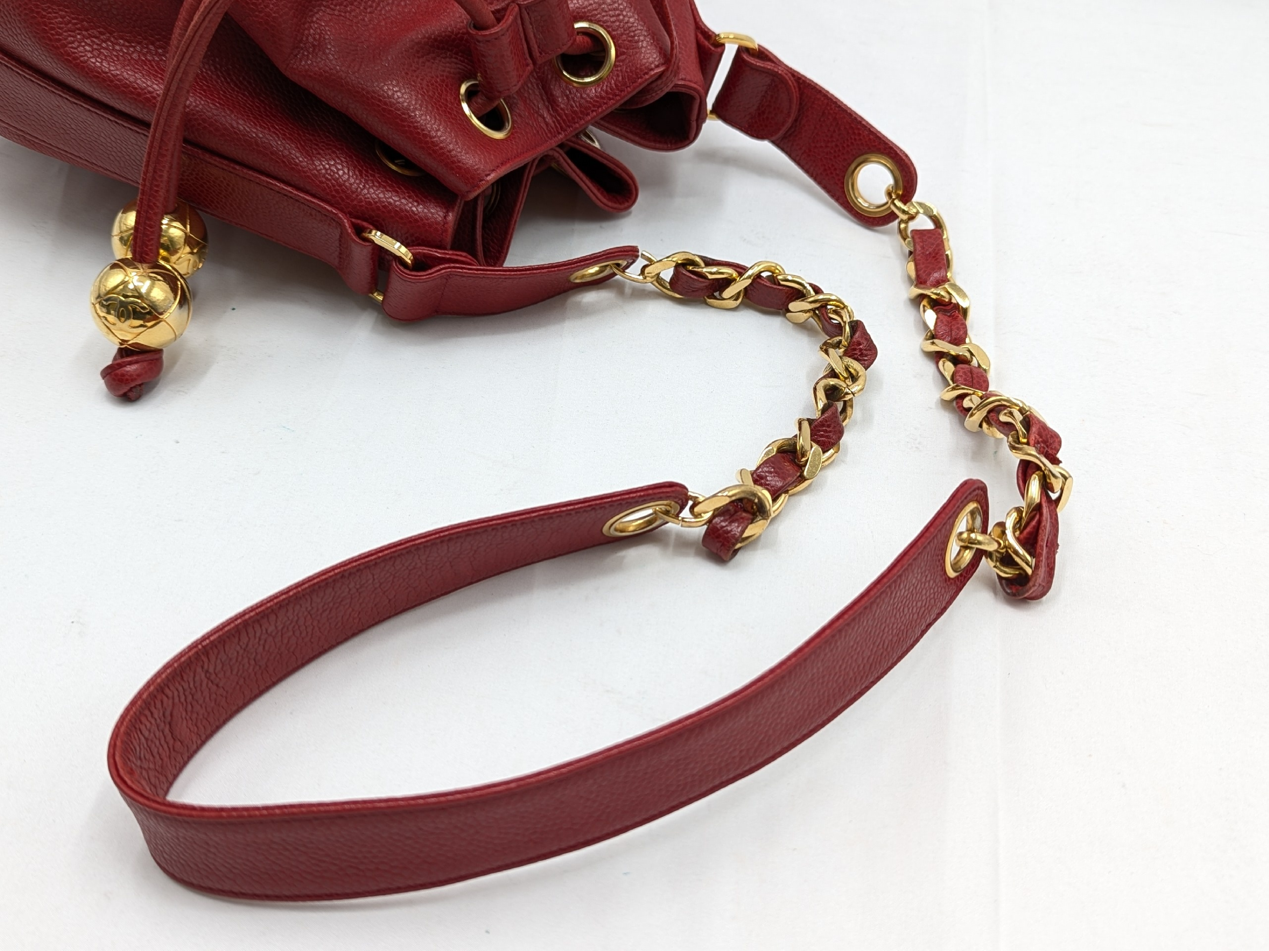 Caviar Skin Red Drawstring Chain Shoulder Bag with Pouch — view 6