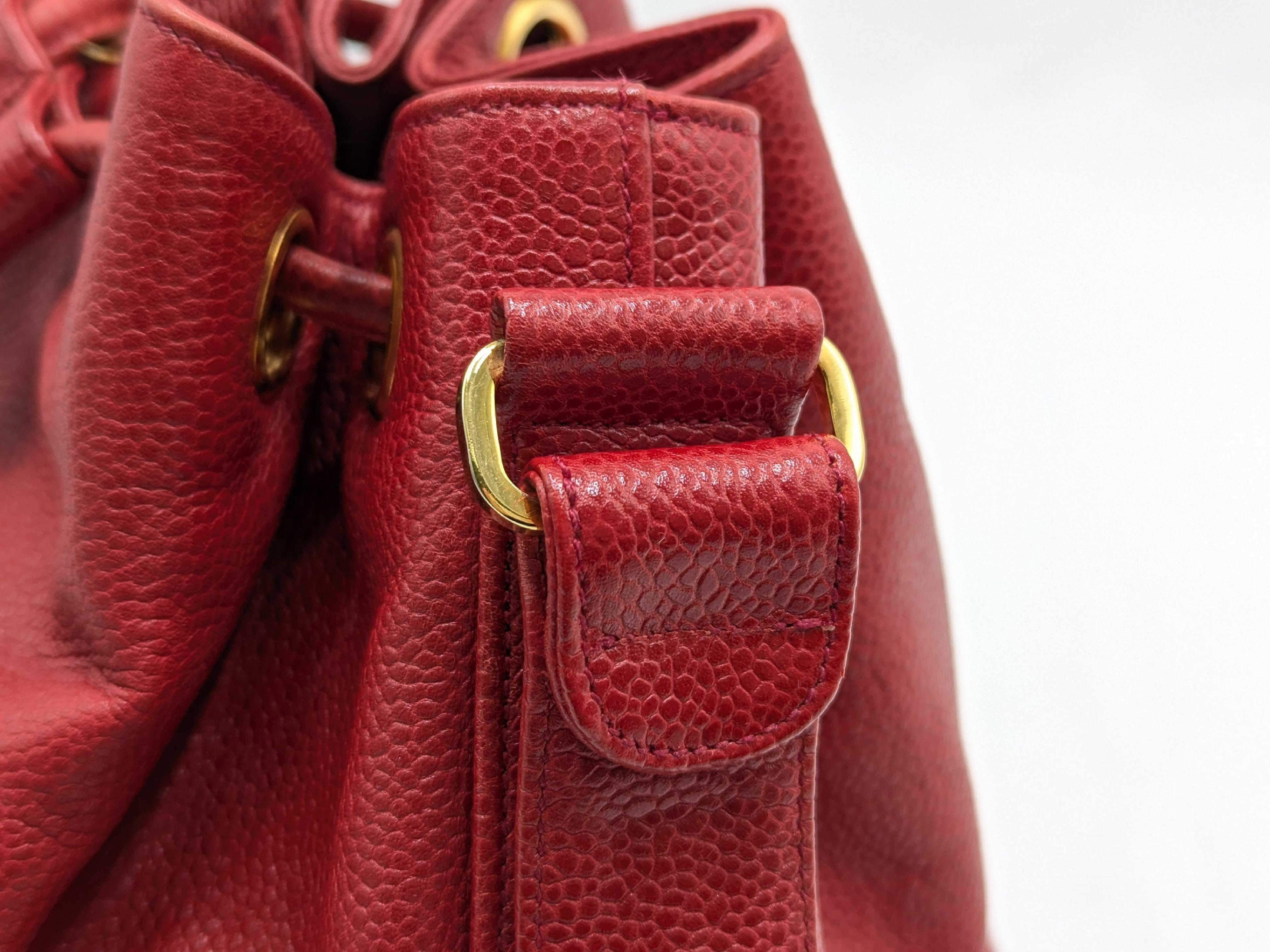 Caviar Skin Red Drawstring Chain Shoulder Bag with Pouch — view 8