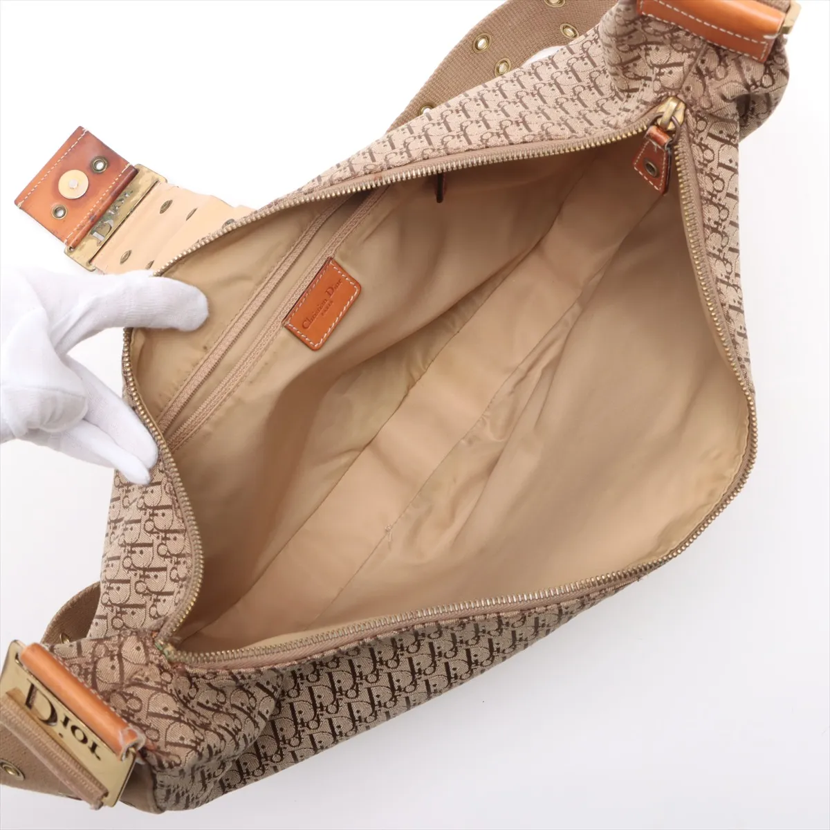 Street Chic Canvas x Leather Shoulder Bag Beige — view 6