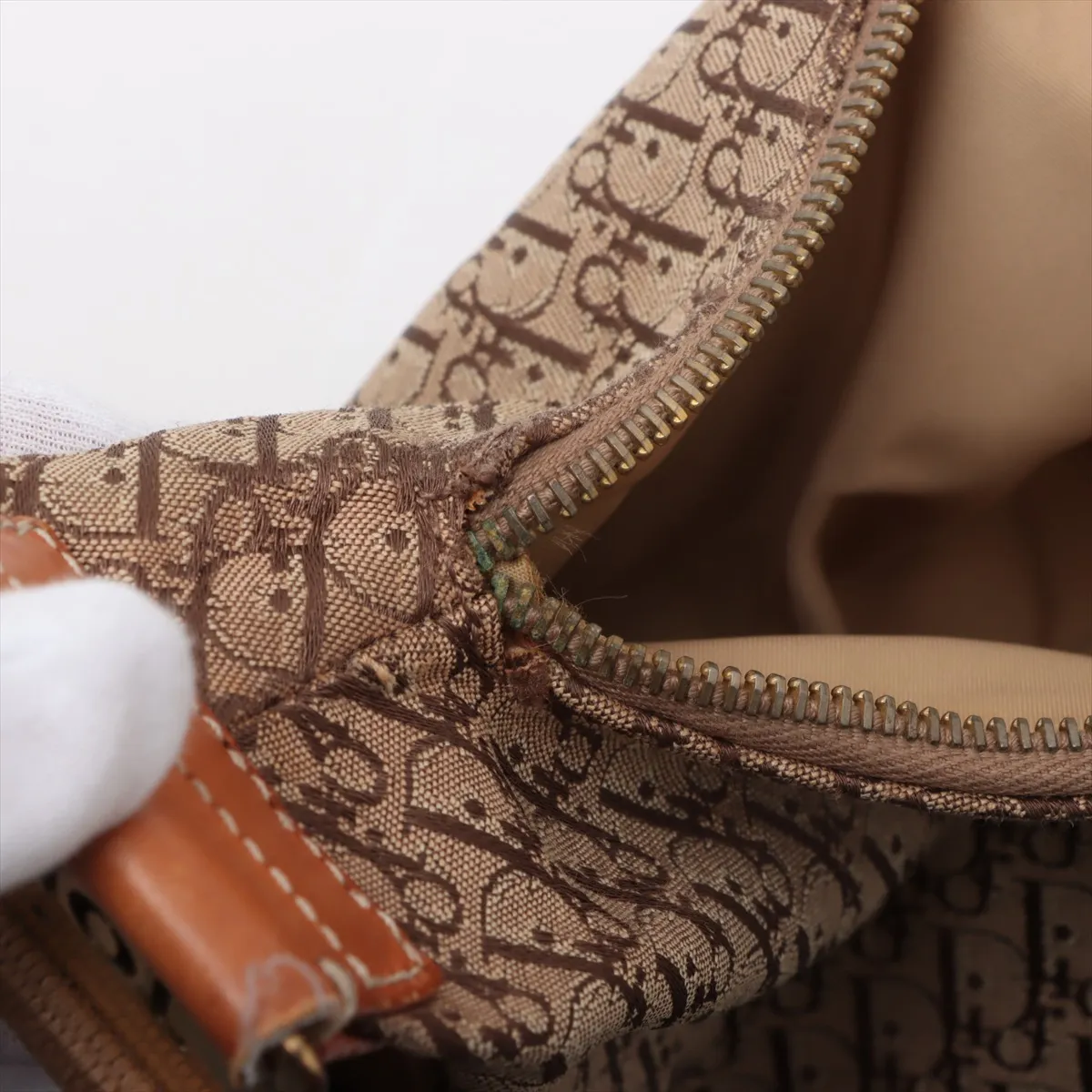 Street Chic Canvas x Leather Shoulder Bag Beige — view 10
