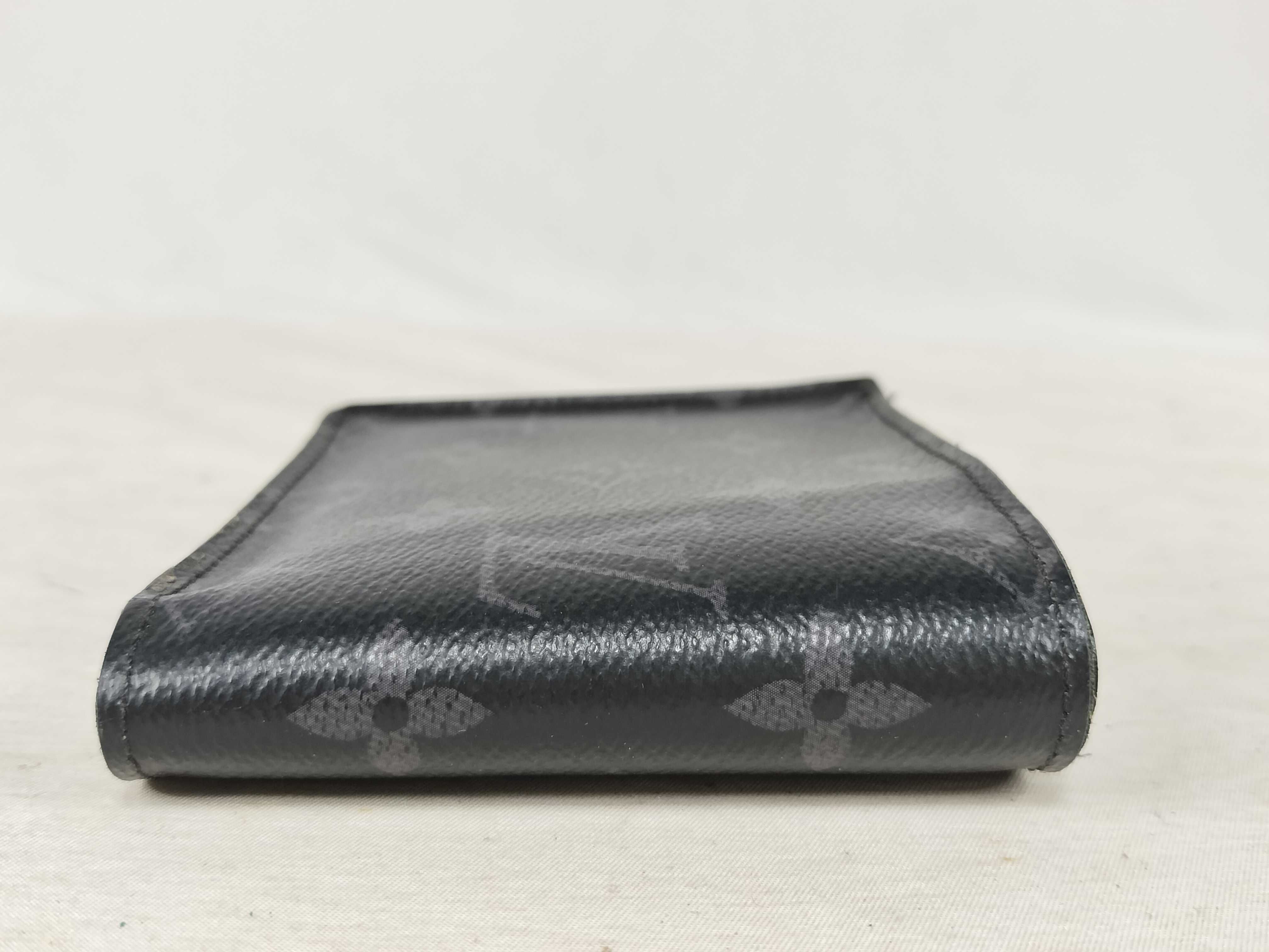 wallet — view 5