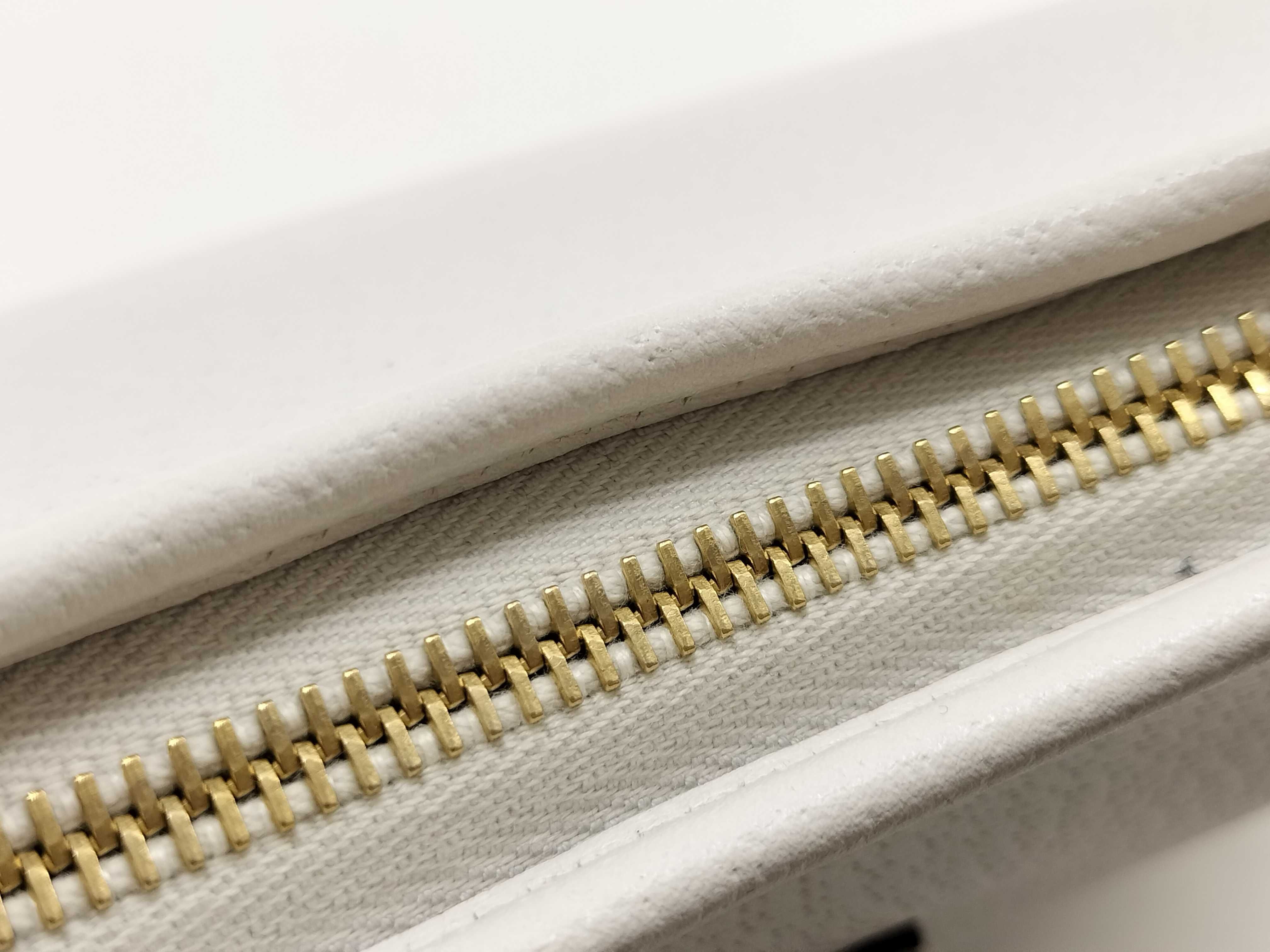 One-Shoulder Bag, White Handbag — view 8