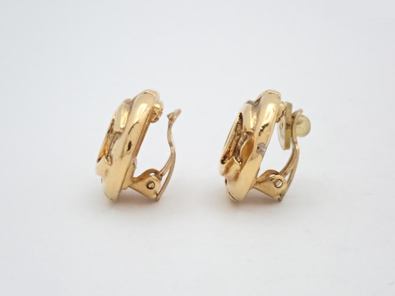Earrings with Coco Mark design, gold. — view 3