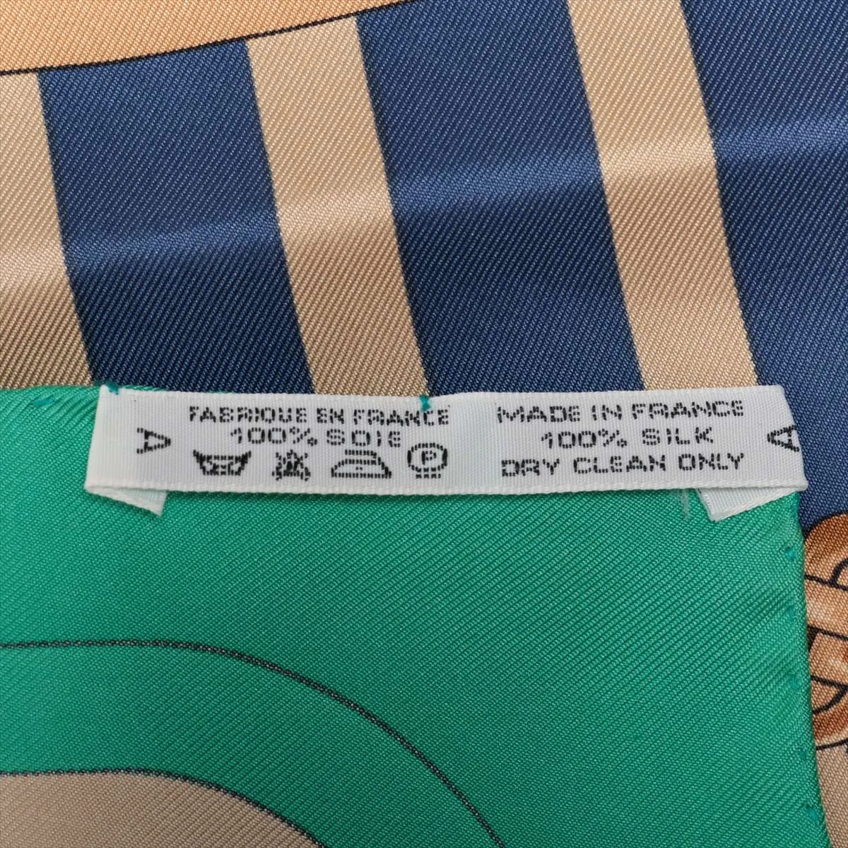 Carre 90 COACHING Scarf Silk Green Thread Fuzz Thread Wrinkle — view 6