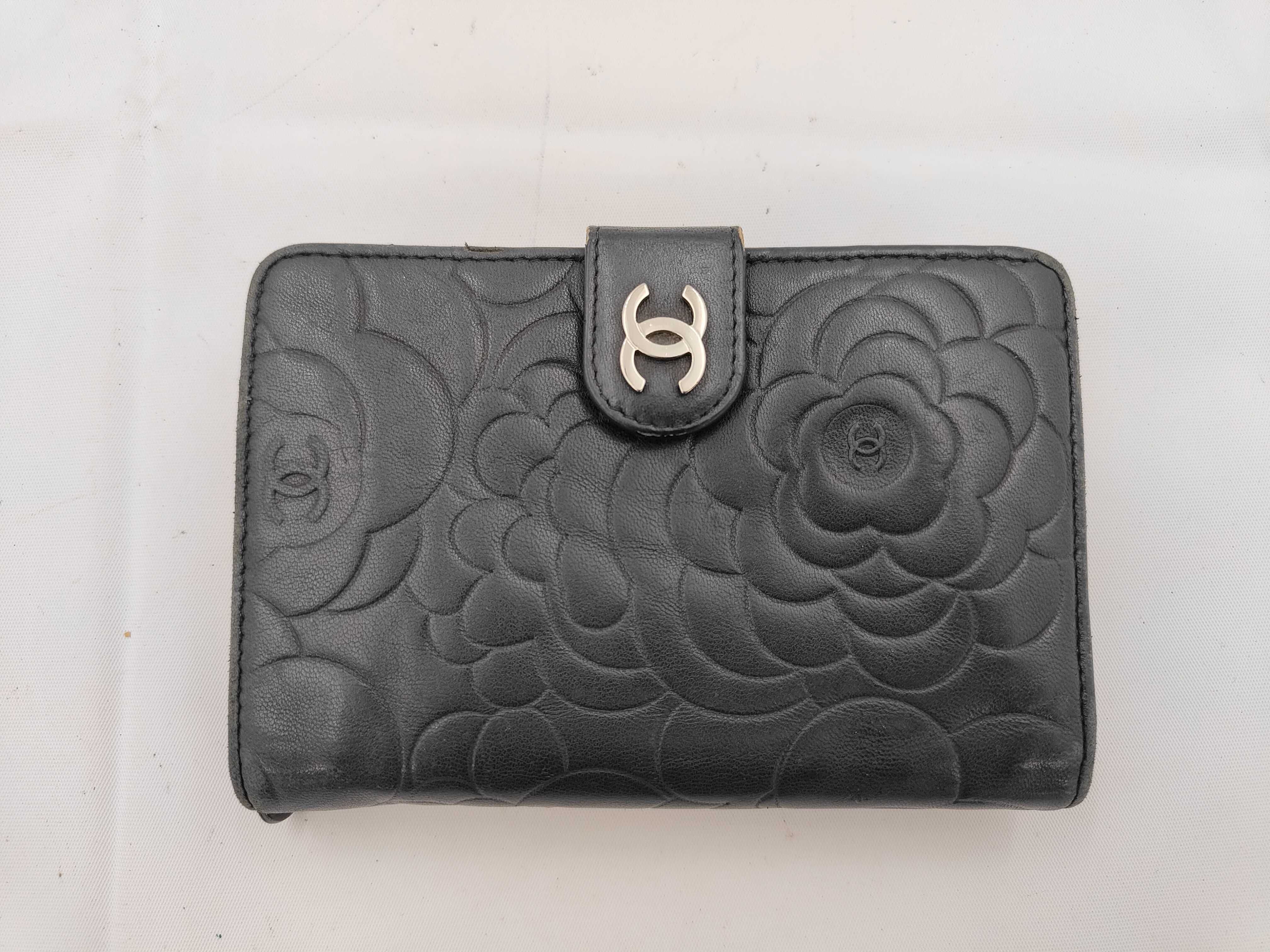 bi-fold wallet