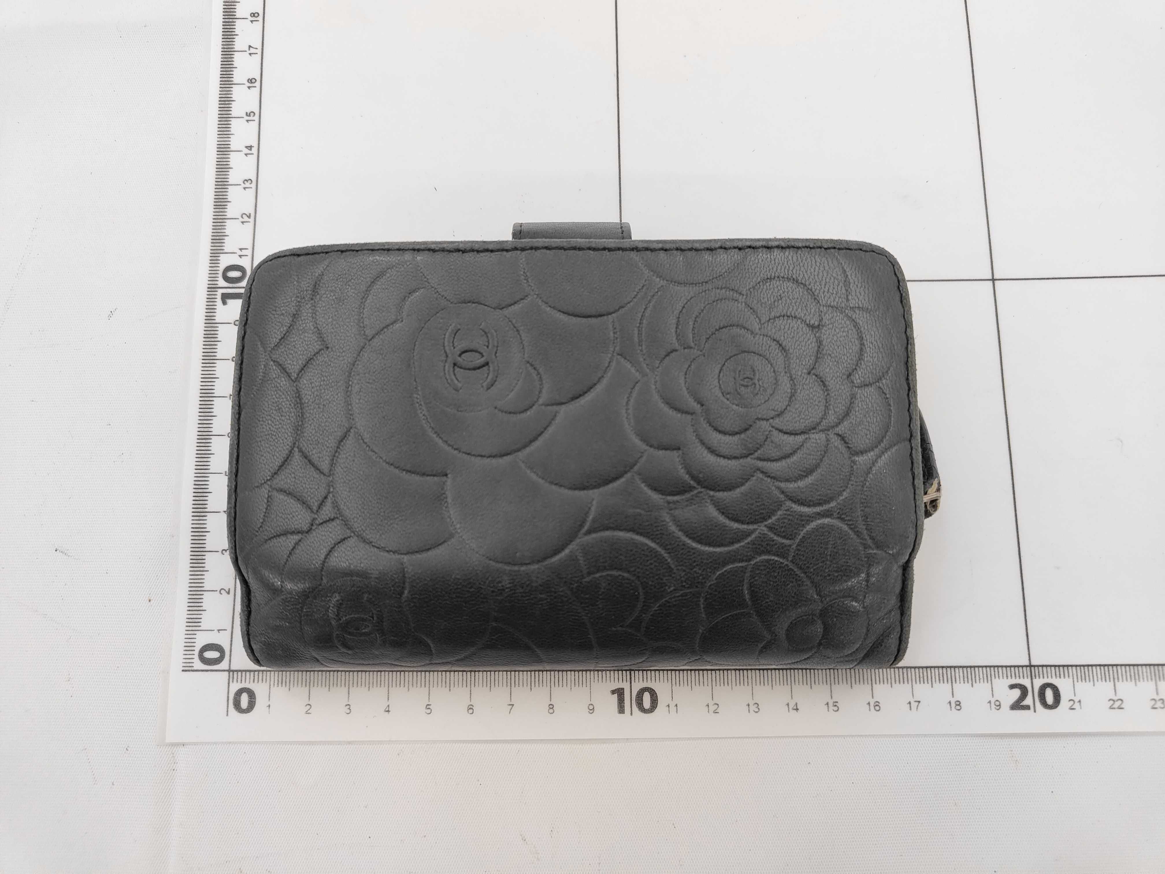 bi-fold wallet — view 2