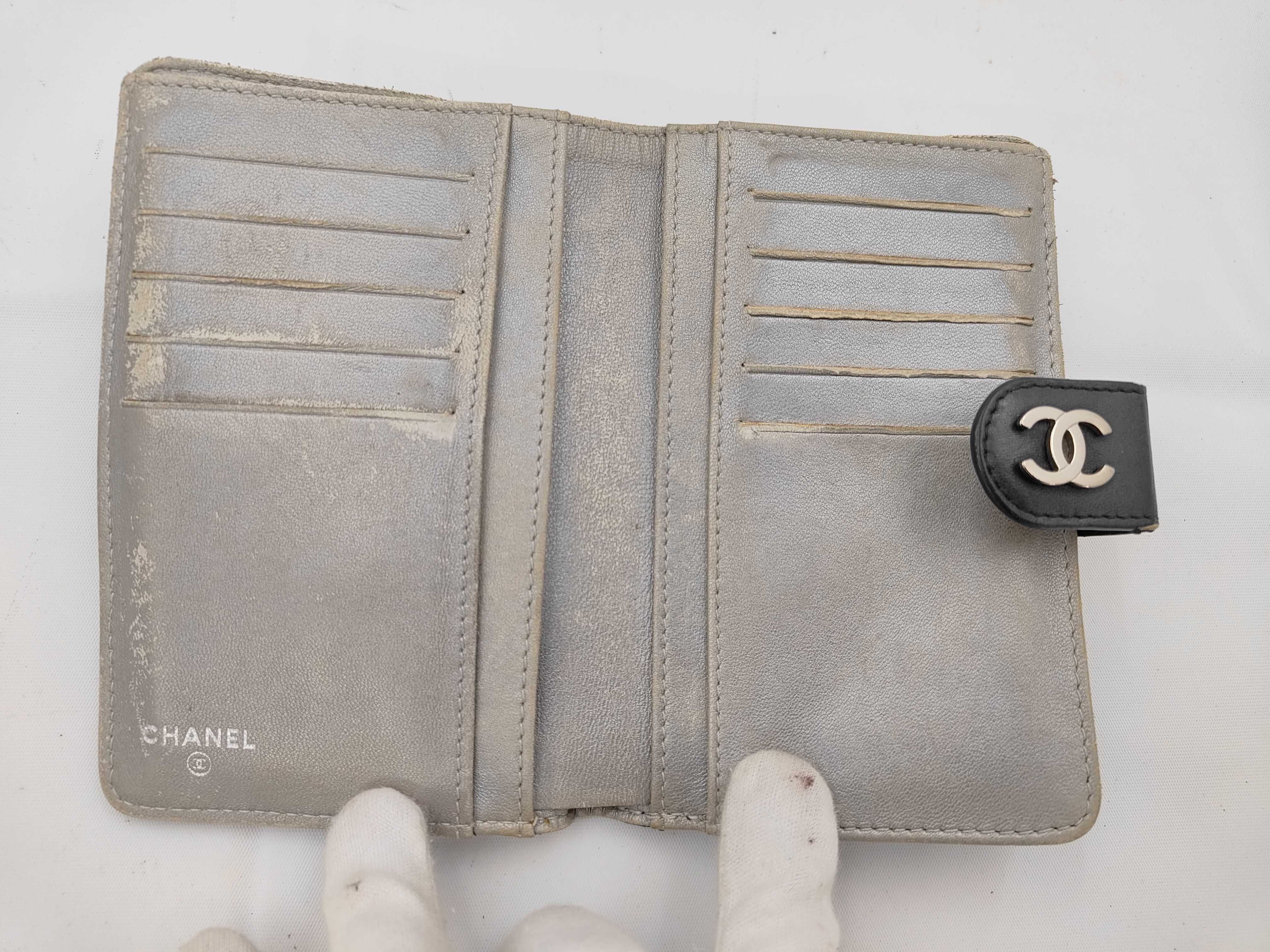 bi-fold wallet — view 4