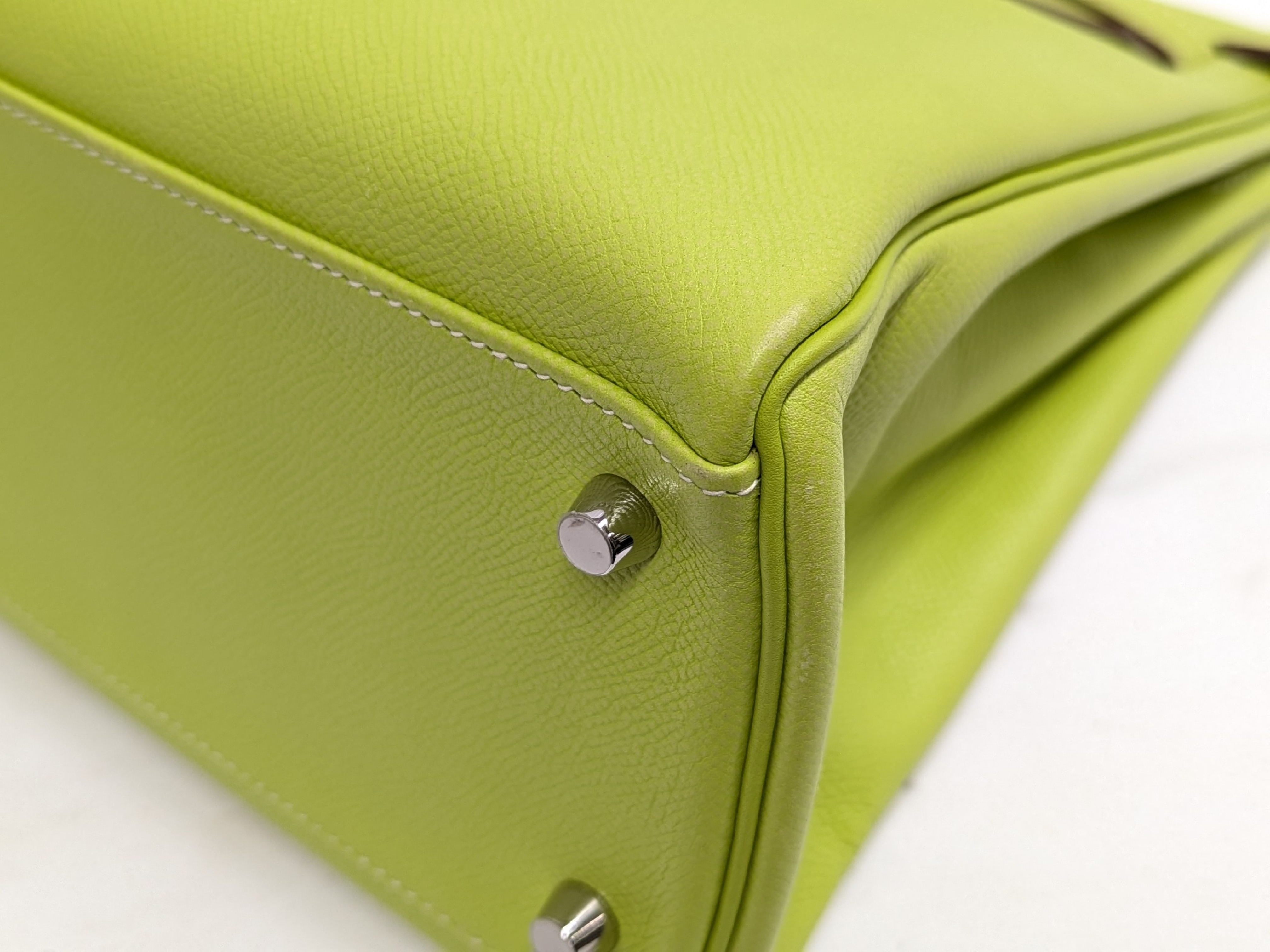 Candy Kelly 32 Epsom Kiwi Liken O stamp shoulder bag — view 4