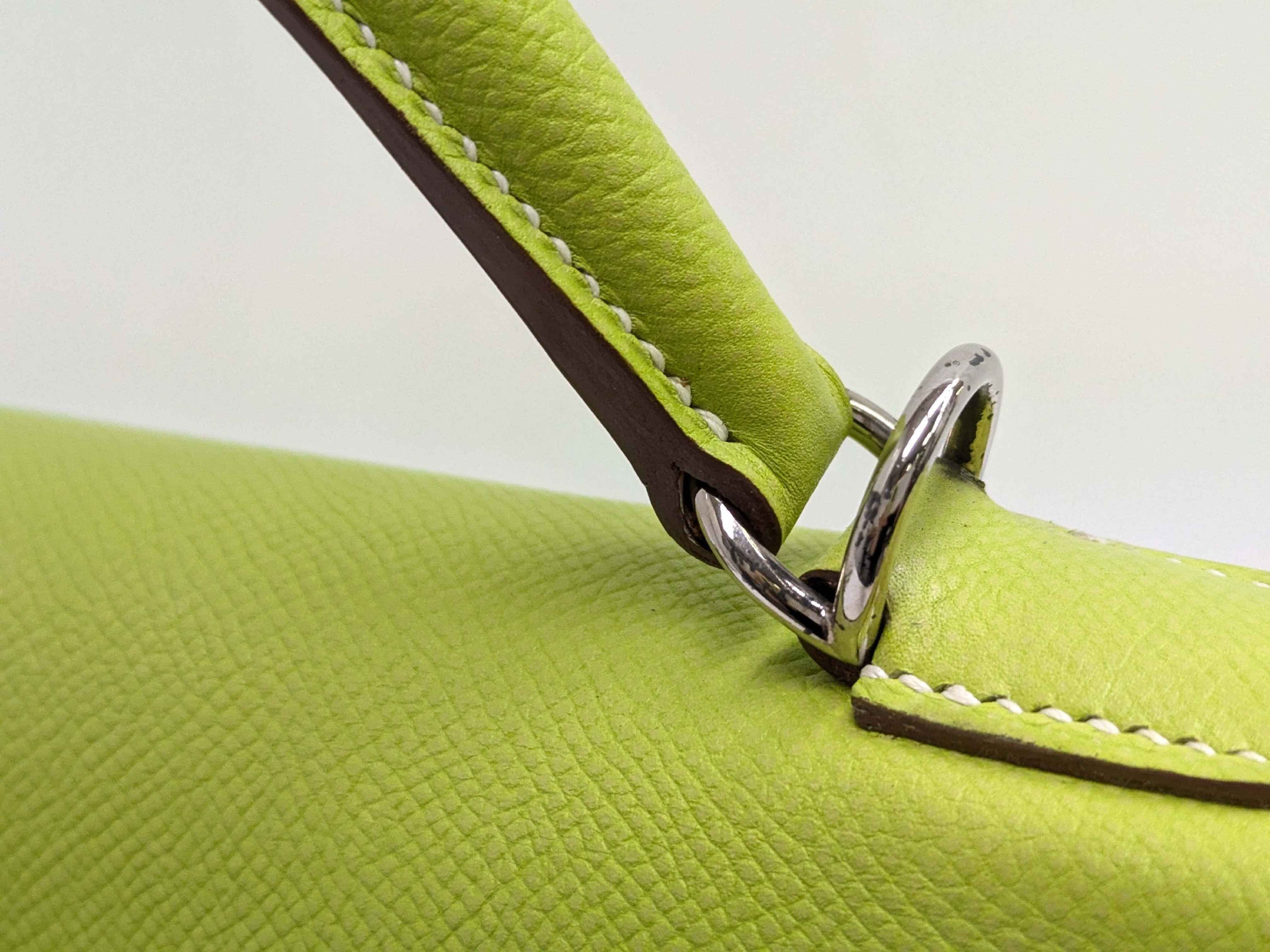 Candy Kelly 32 Epsom Kiwi Liken O stamp shoulder bag — view 7