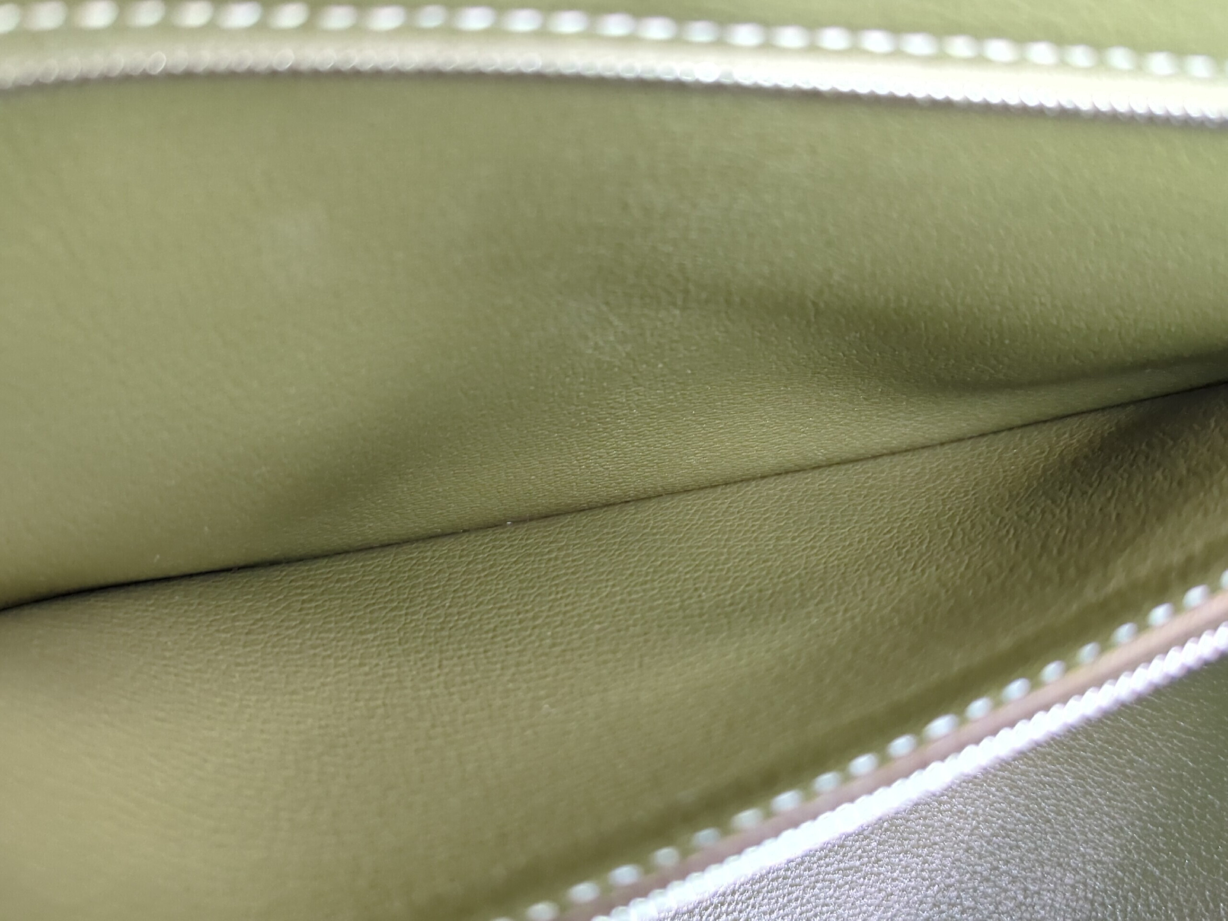 Candy Kelly 32 Epsom Kiwi Liken O stamp shoulder bag — view 10