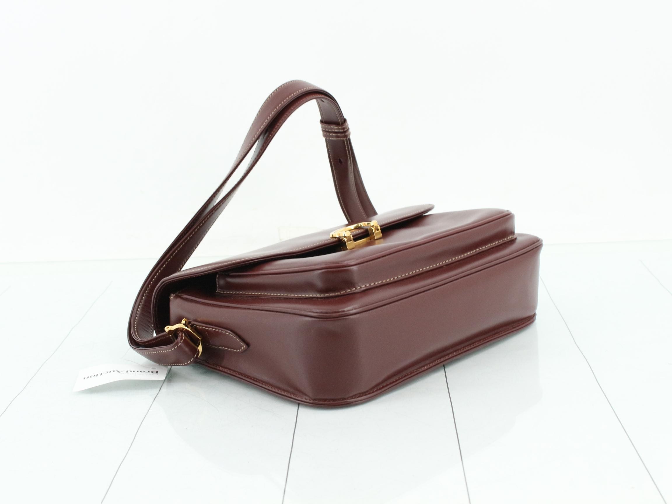 Must Line (Bag) - Shoulder Bag — view 5