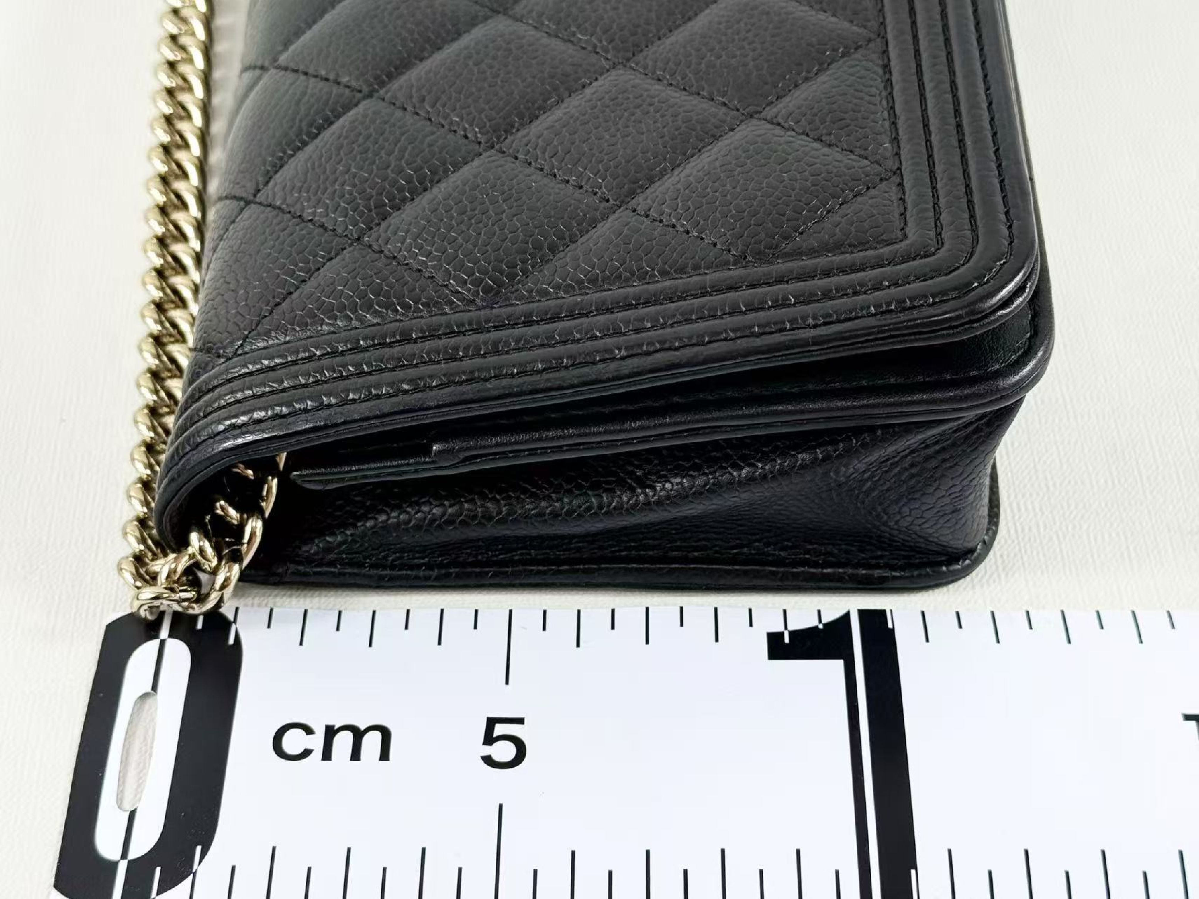 Black Caviar Skin Matelassé Boy WOC W19cm approx. 28 series [Includes dust bag, booklet, authenticity card, and seal] Gold hardware Shoulder bag 28815017 — view 5