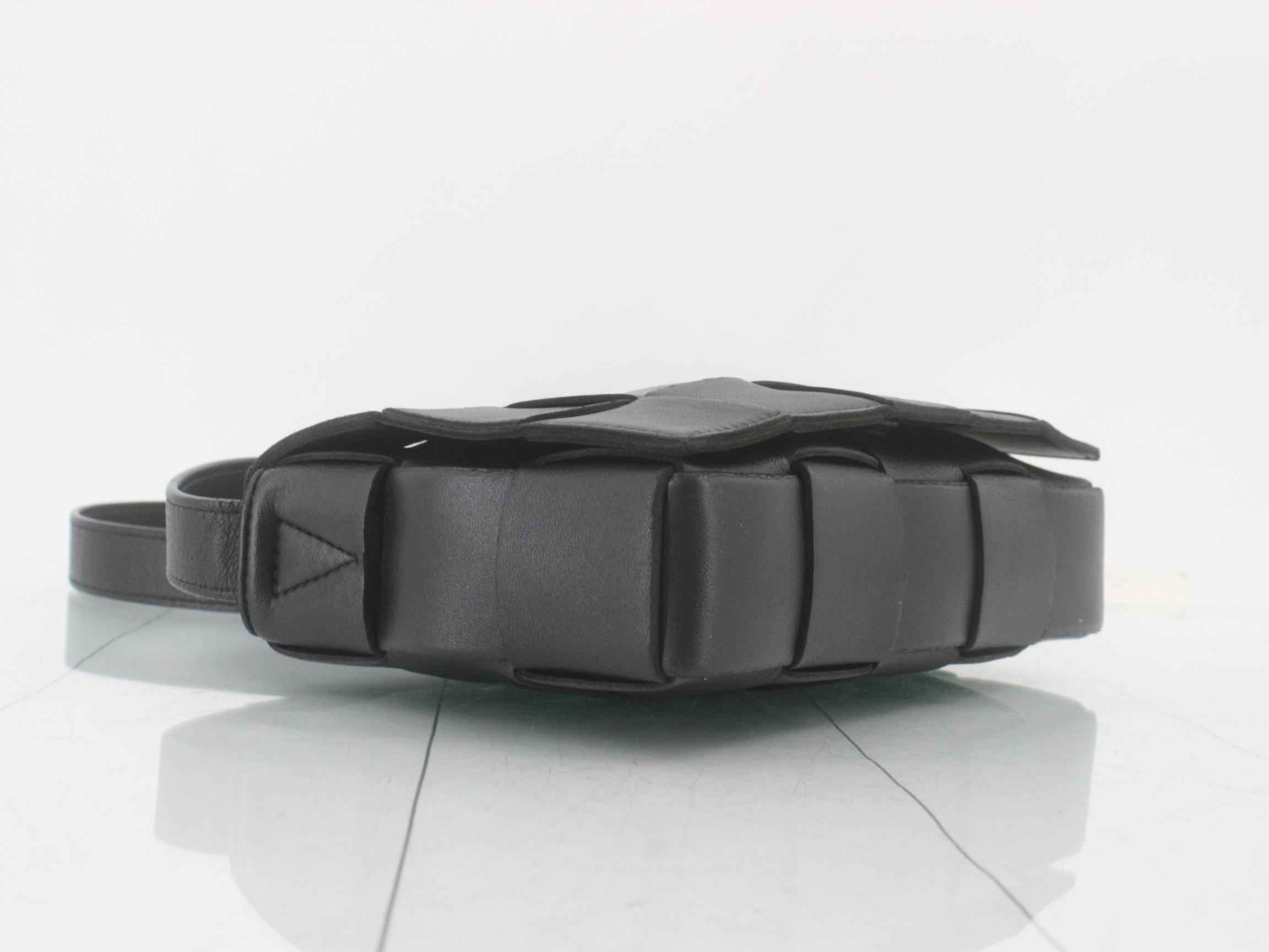 Maxi Intrecciato Cassette Shoulder Bag — view 5
