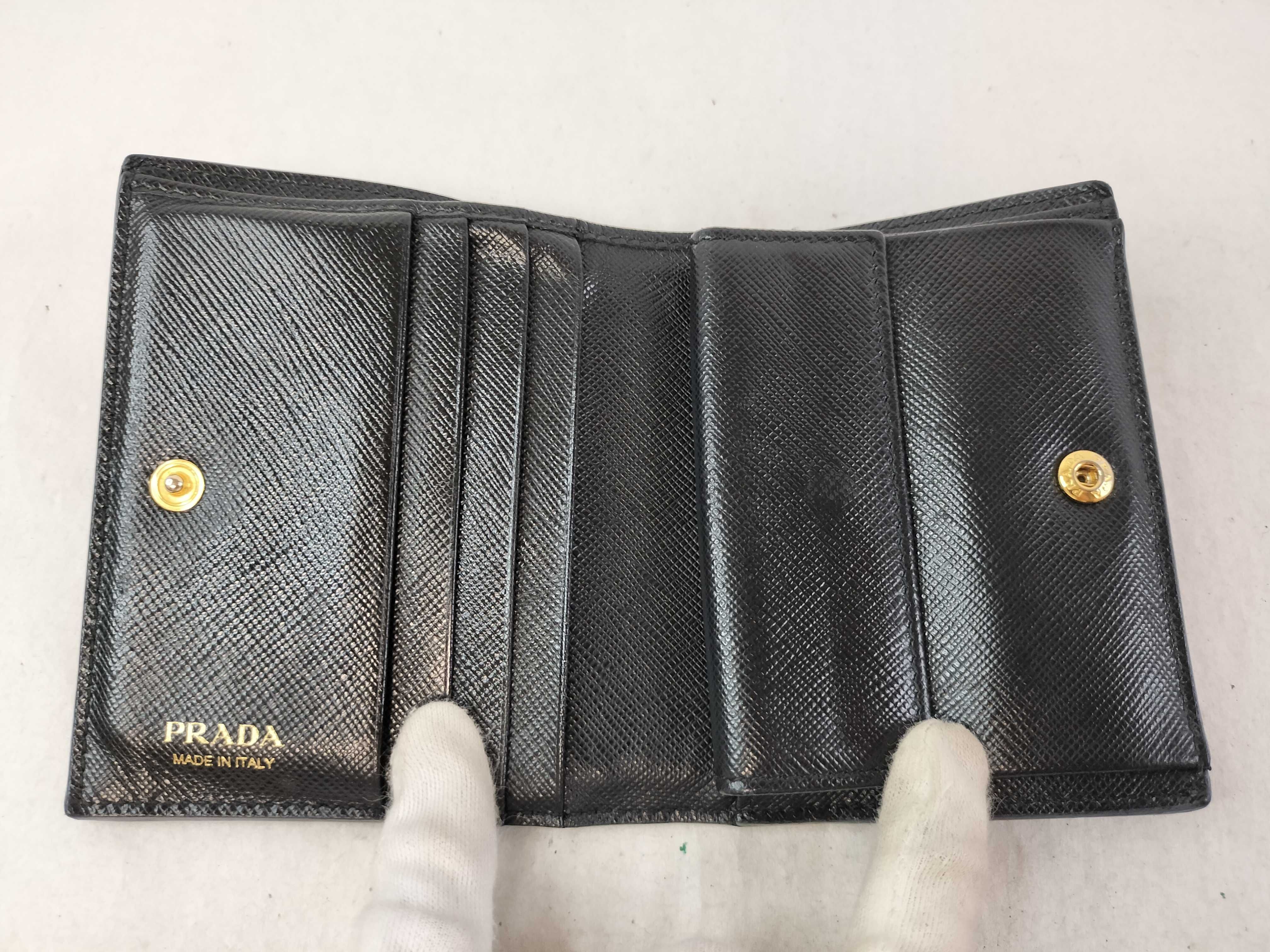 Saffiano Bi-fold Wallet with Black Logo — view 9