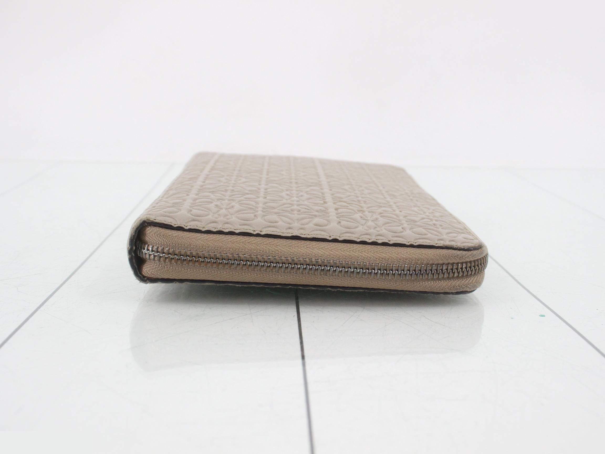 Clutch bag — view 3