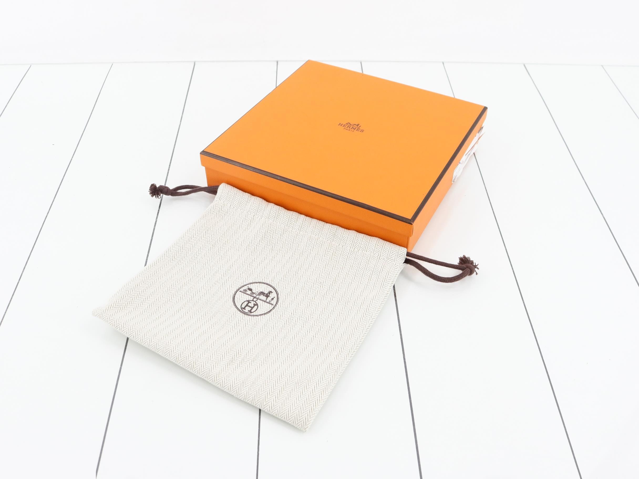 100% Silk Headband with Scarf Pattern, Comes with Box and Storage Bag — view 4