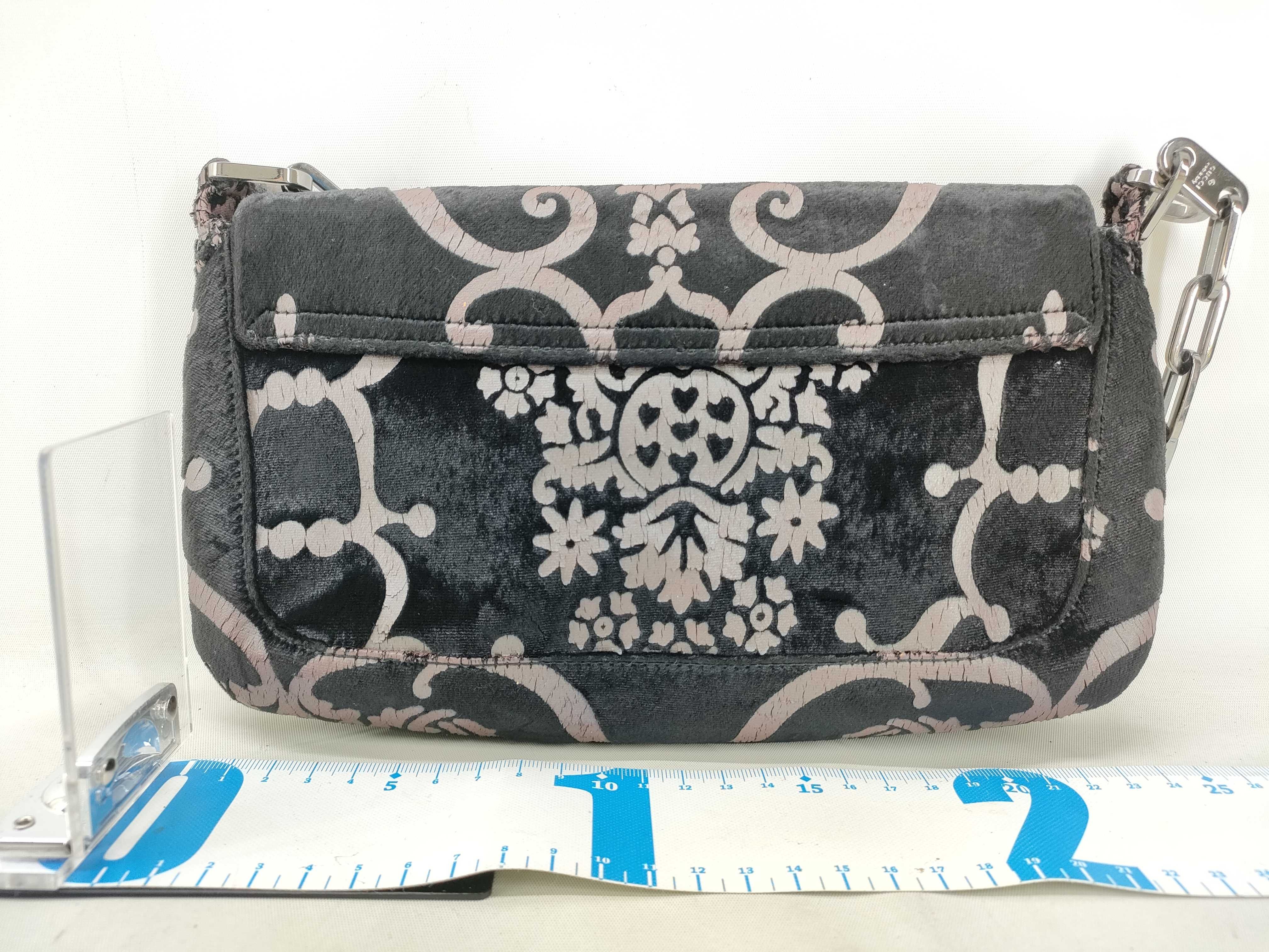 One-Shoulder Chain Shoulder Bag — view 2