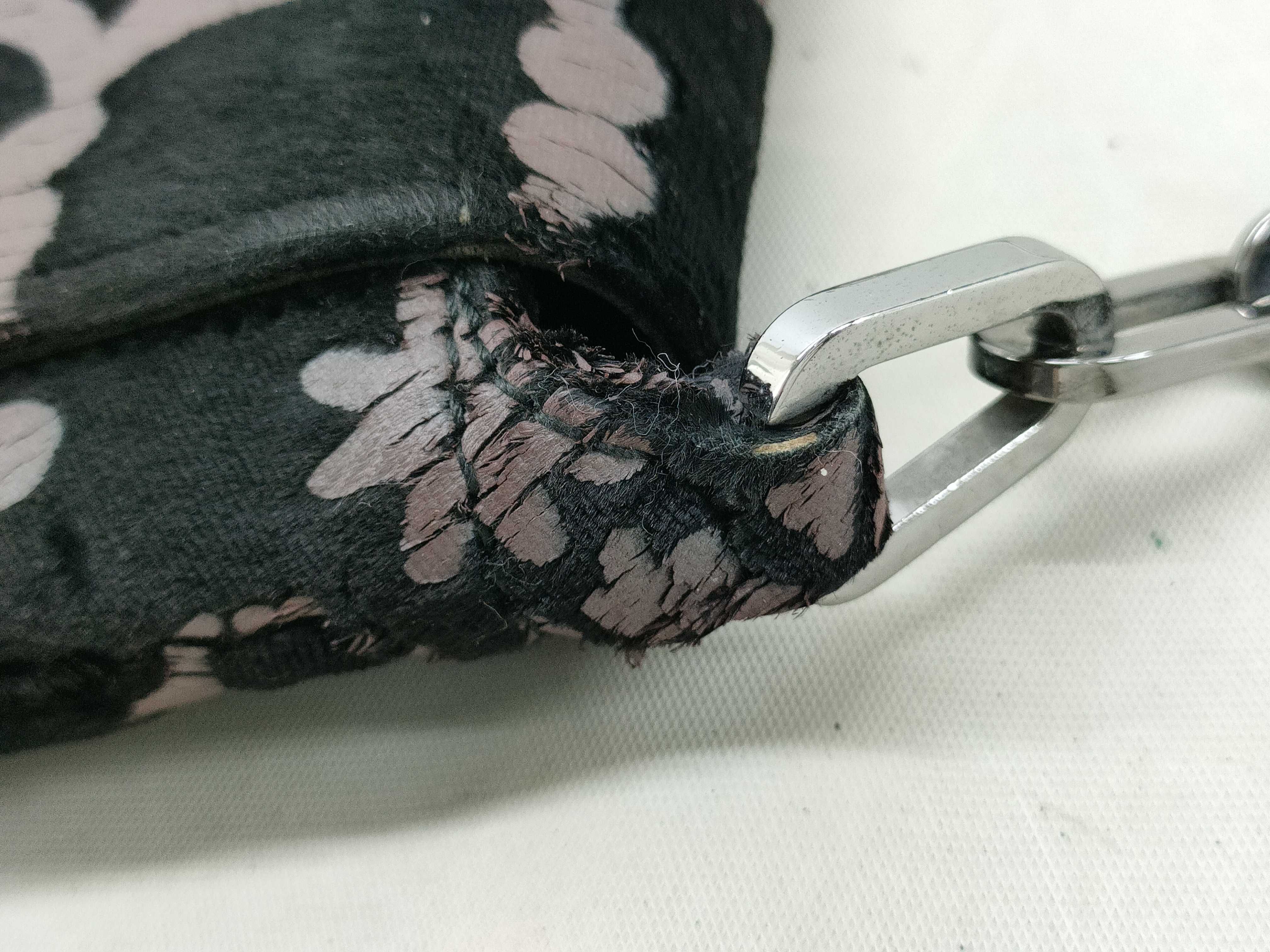 One-Shoulder Chain Shoulder Bag — view 6