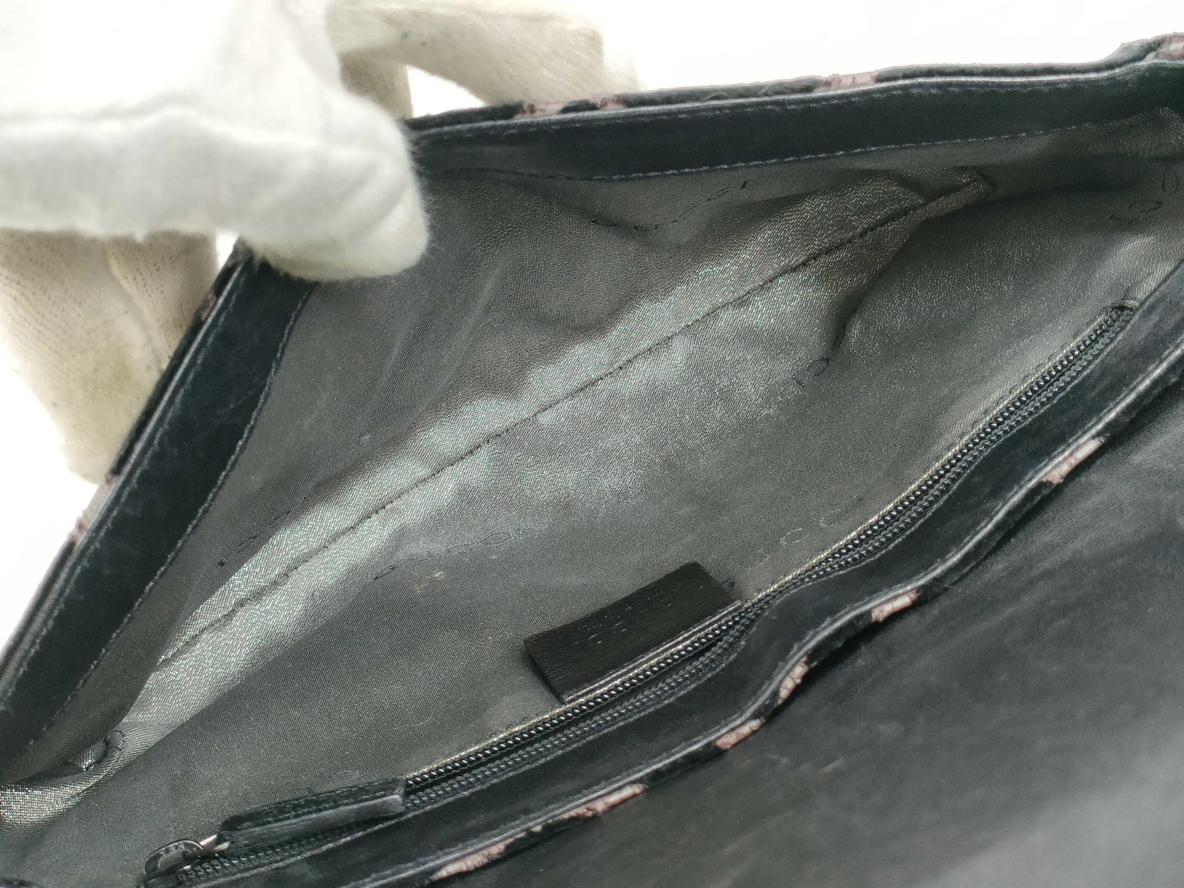 One-Shoulder Chain Shoulder Bag — view 9