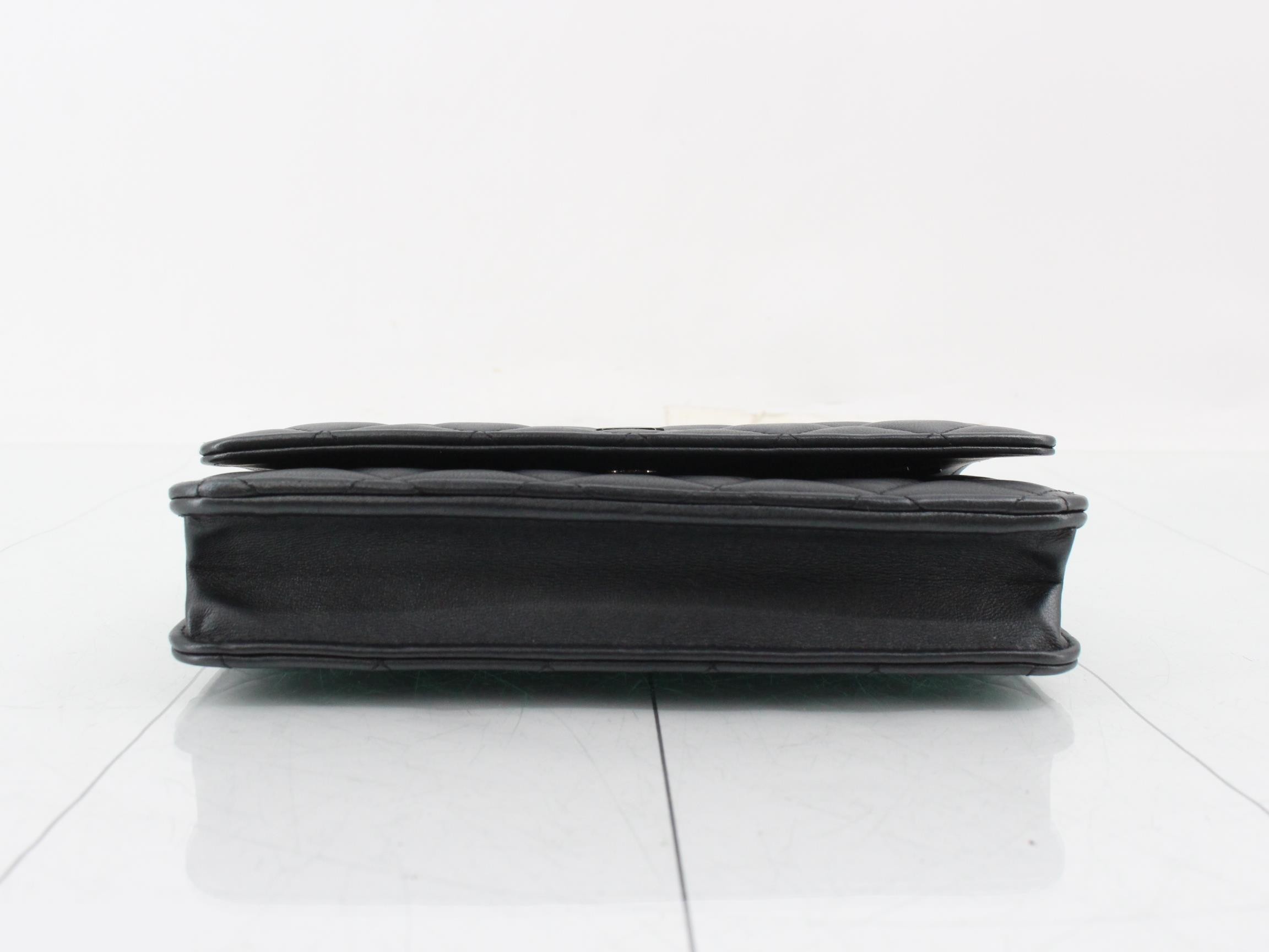 So Black Chain Wallet — view 3