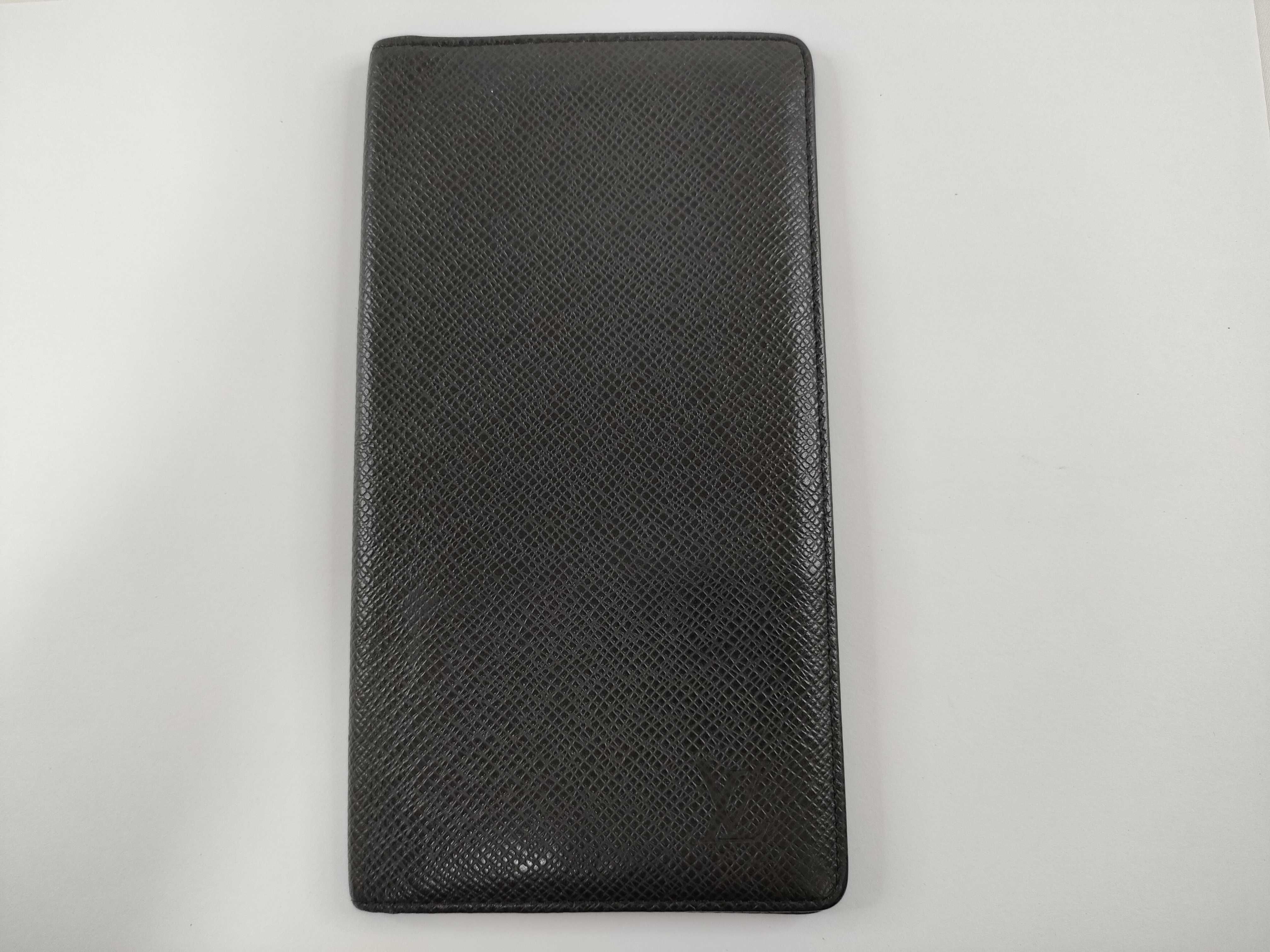 Taiga Leather Wallet M30541 MI1006