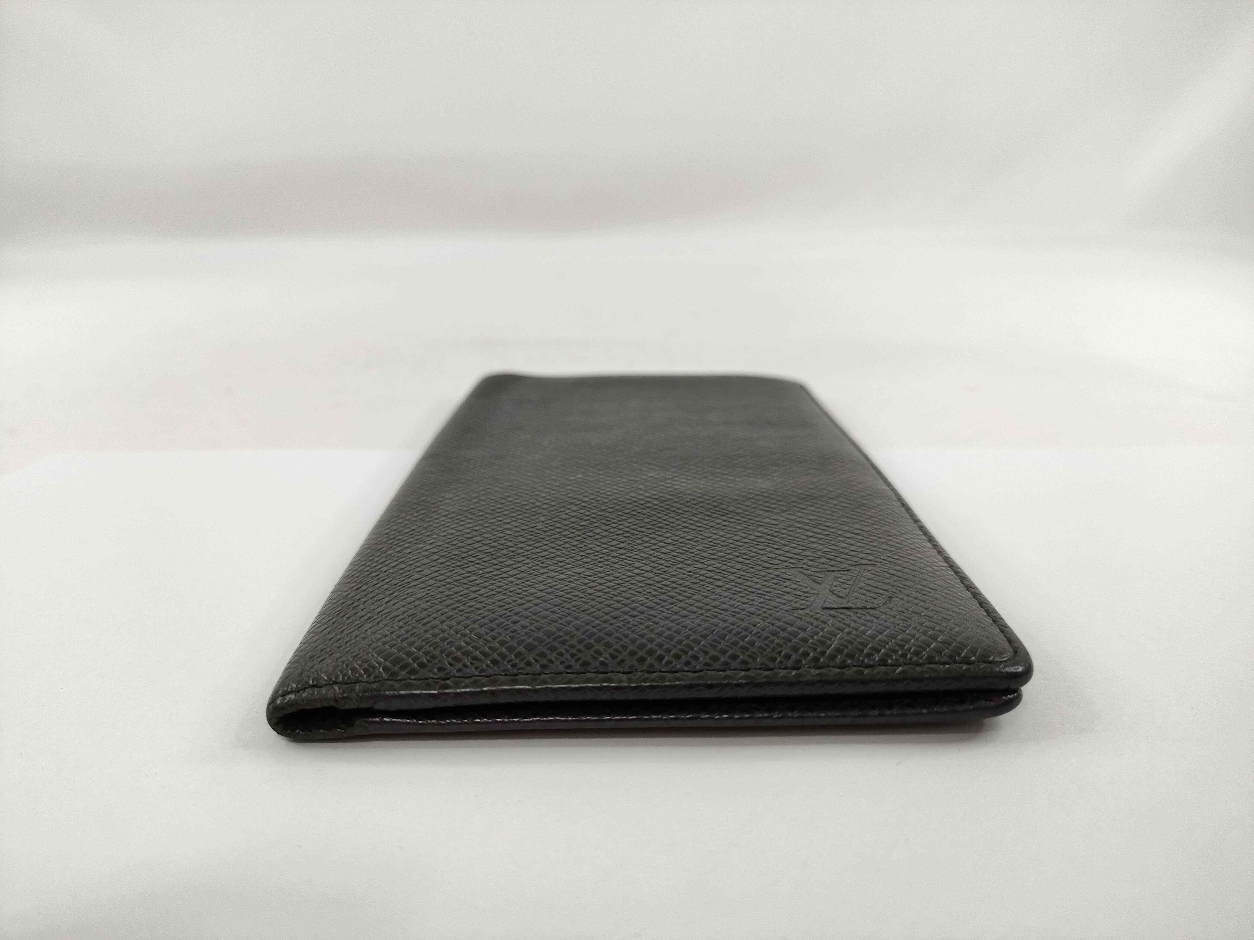 Taiga Leather Wallet M30541 MI1006 — view 3