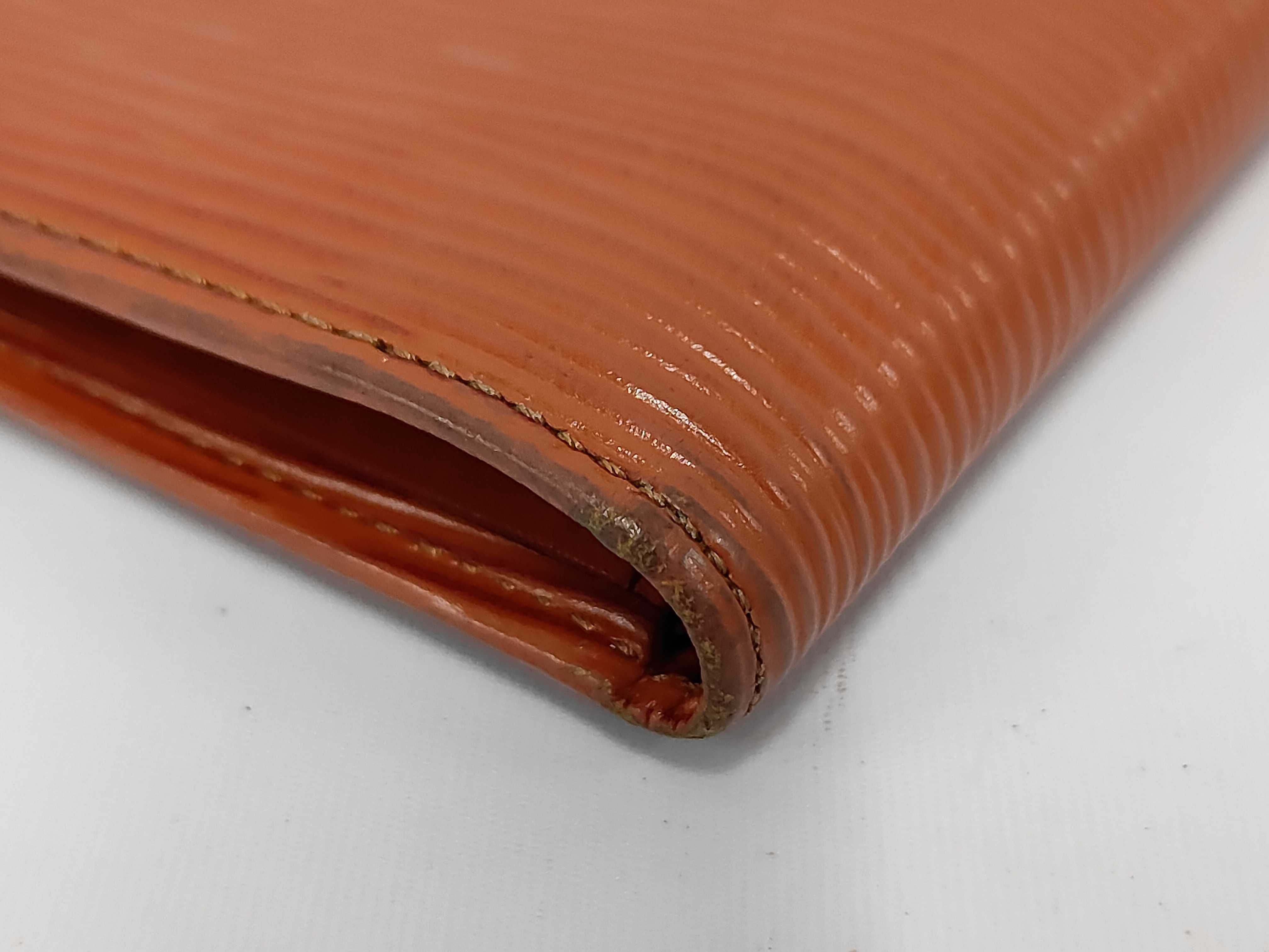 Epi / Epi / Portefeuille Cartes Crédit Monnaie / M63543 / MI1904 / Folding Wallet / Leather Wallet — view 3