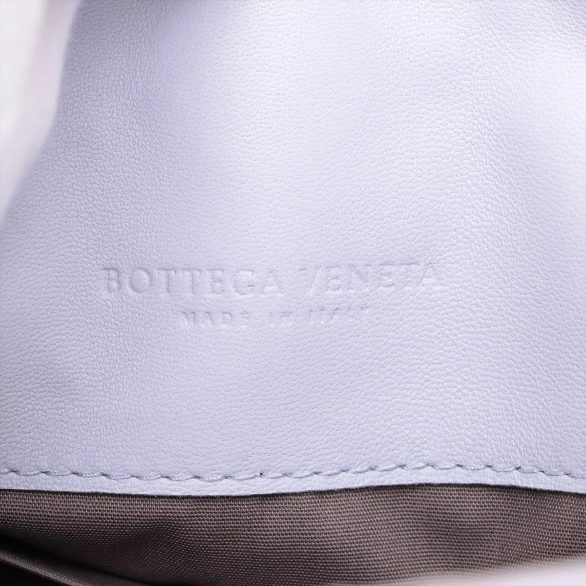 Intrecciato Leather Shoulder Bag Purple — view 10