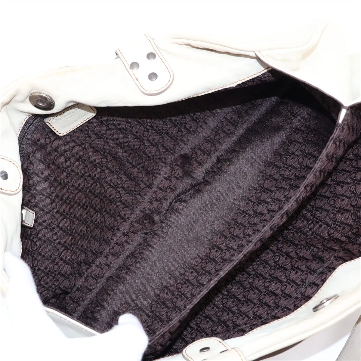 Gaucho Leather Handbag, Beige, with missing studs. — view 9
