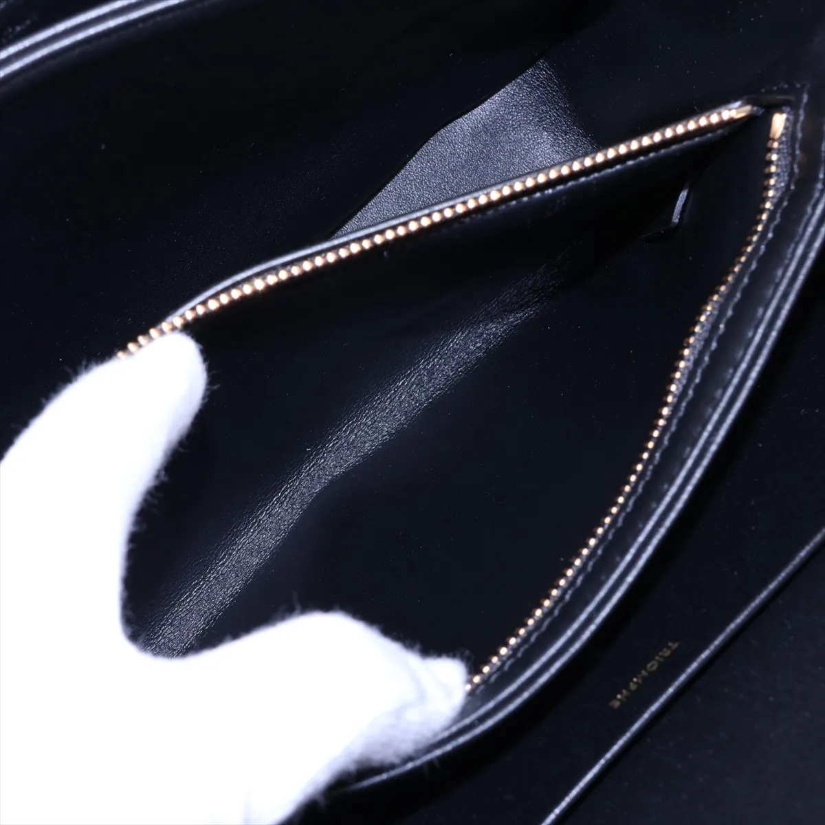 Triomphe Teen Leather Shoulder Bag, Black — view 7