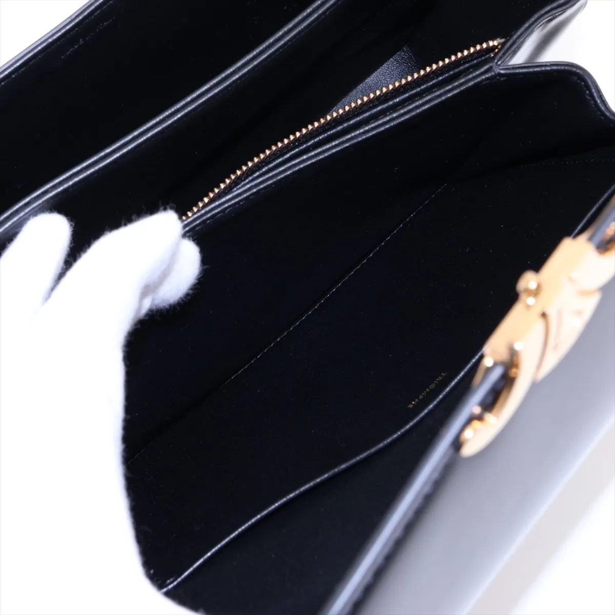 Triomphe Teen Leather Shoulder Bag, Black — view 9