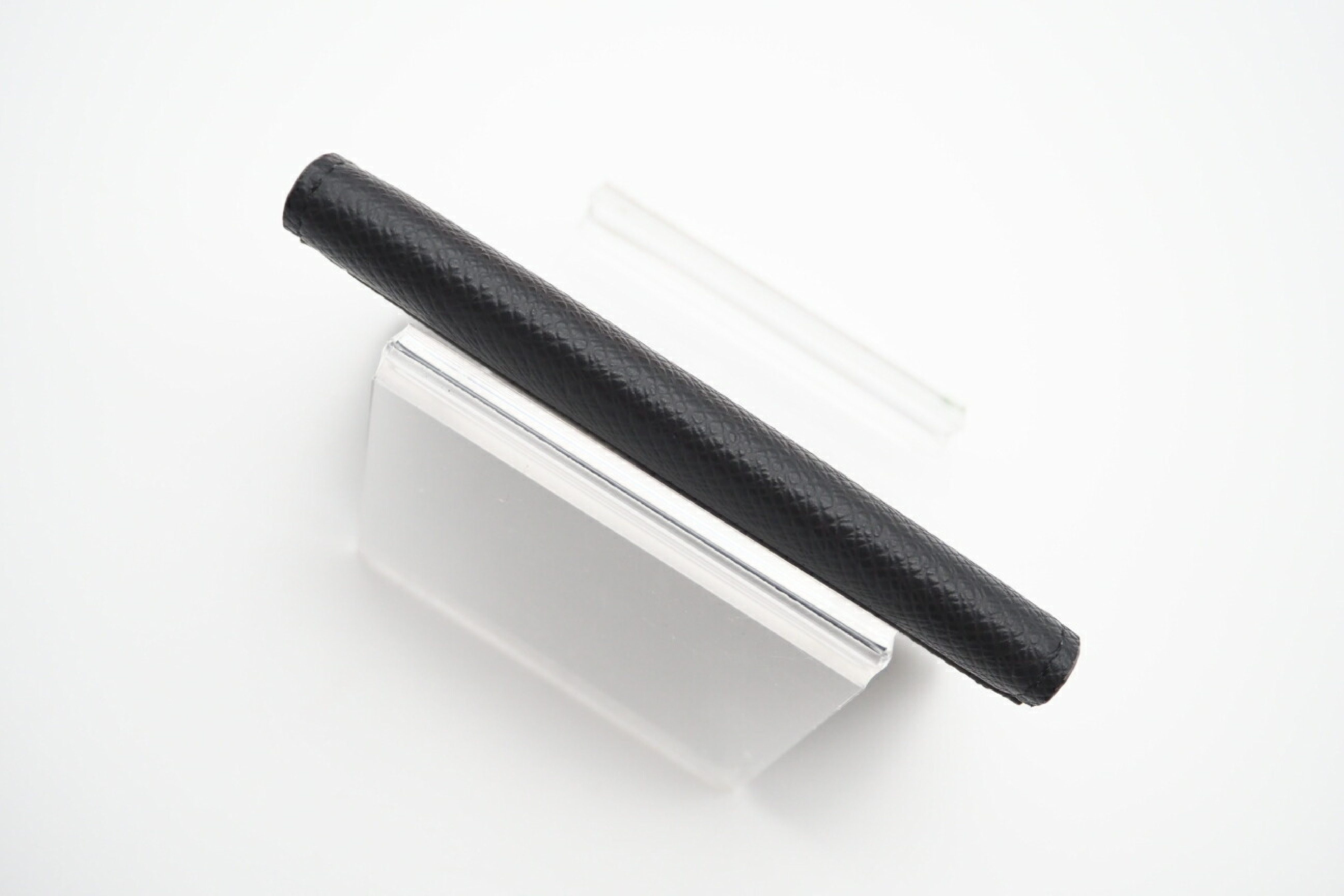 Taiga Organizer de Poche Black/Gray (with dust bag and box) Card Case — view 4