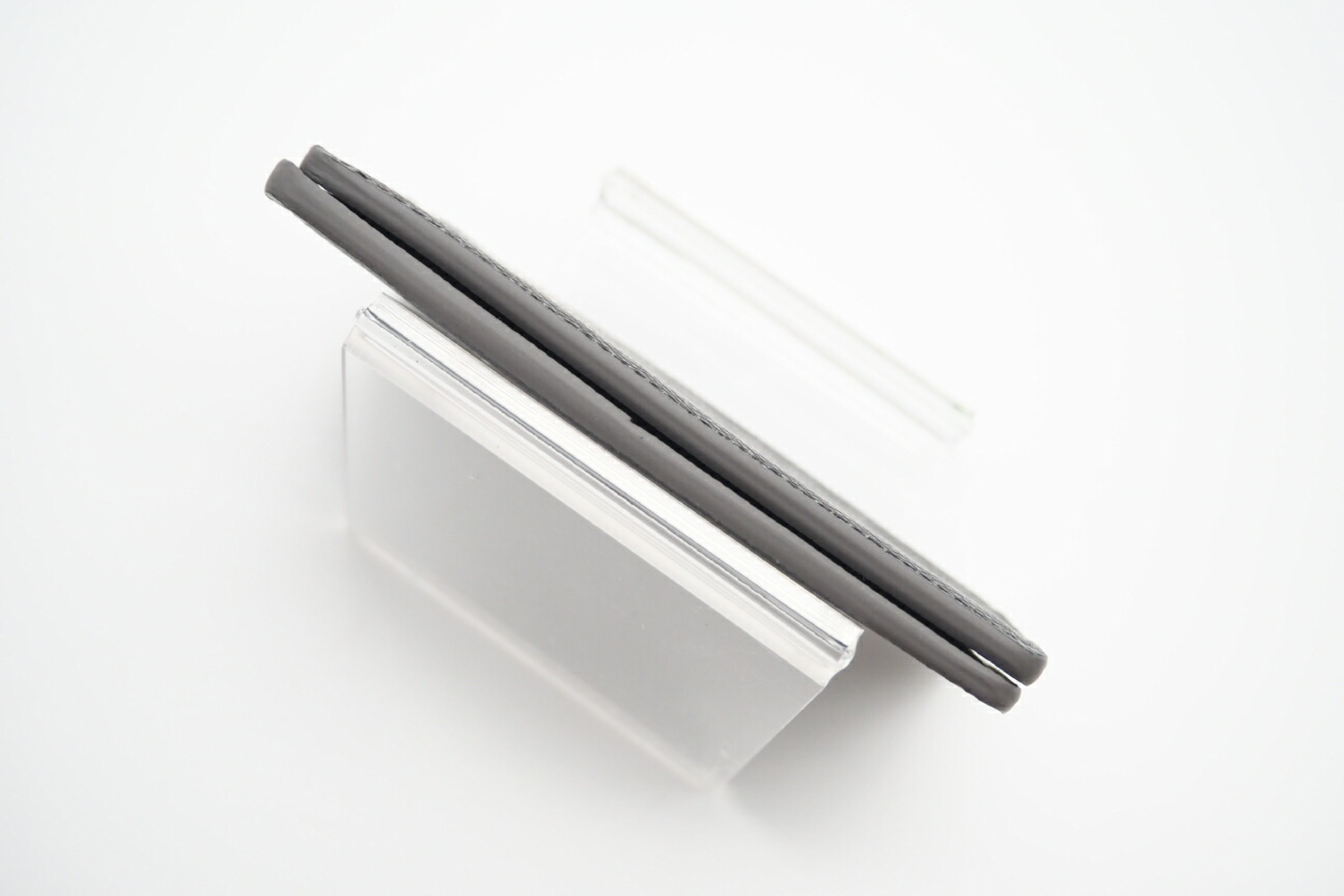 Taiga Organizer de Poche Black/Gray (with dust bag and box) Card Case — view 5
