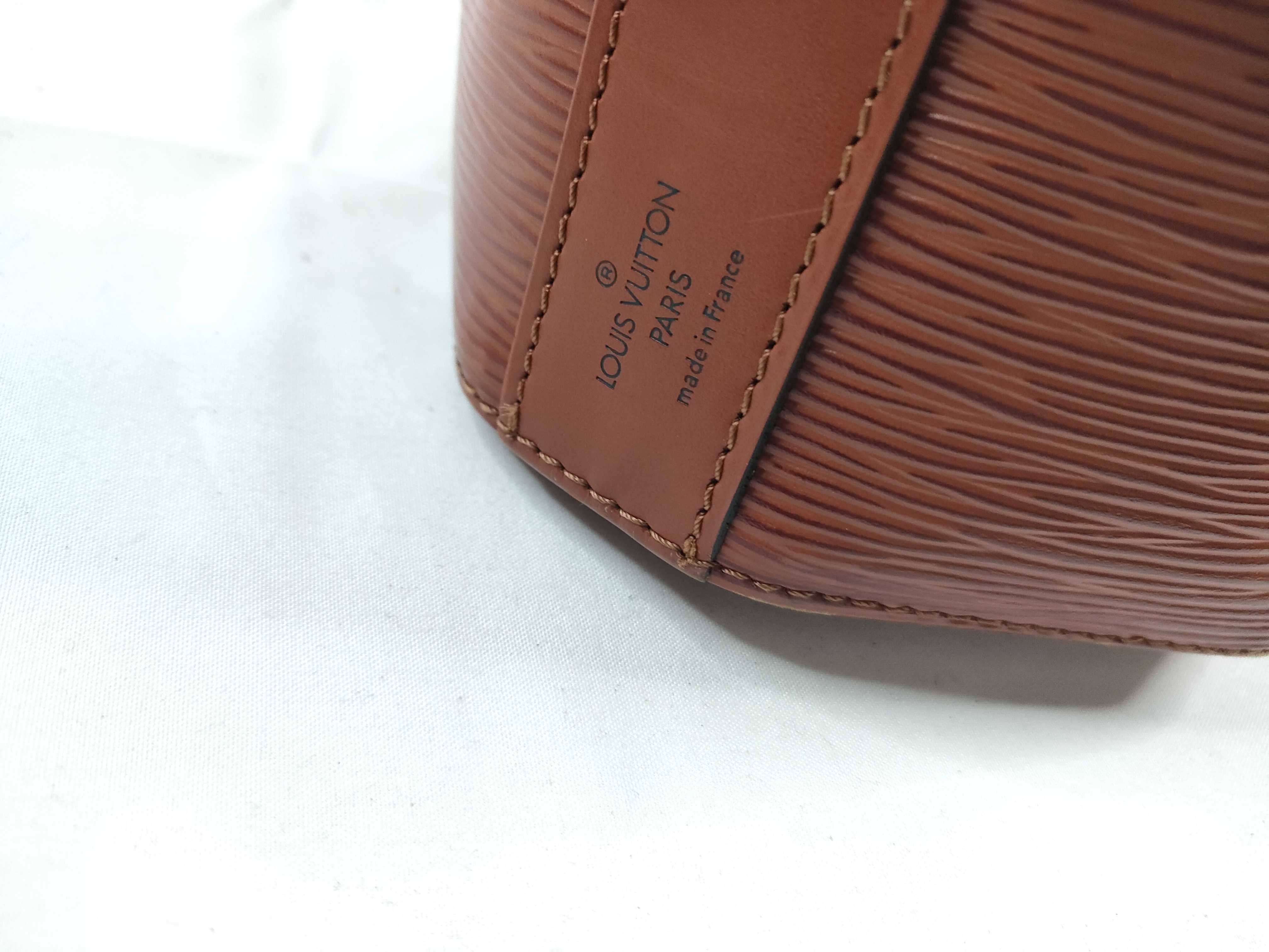 Epi Sac Depaule Brown Shoulder Bag with Pouch — view 10