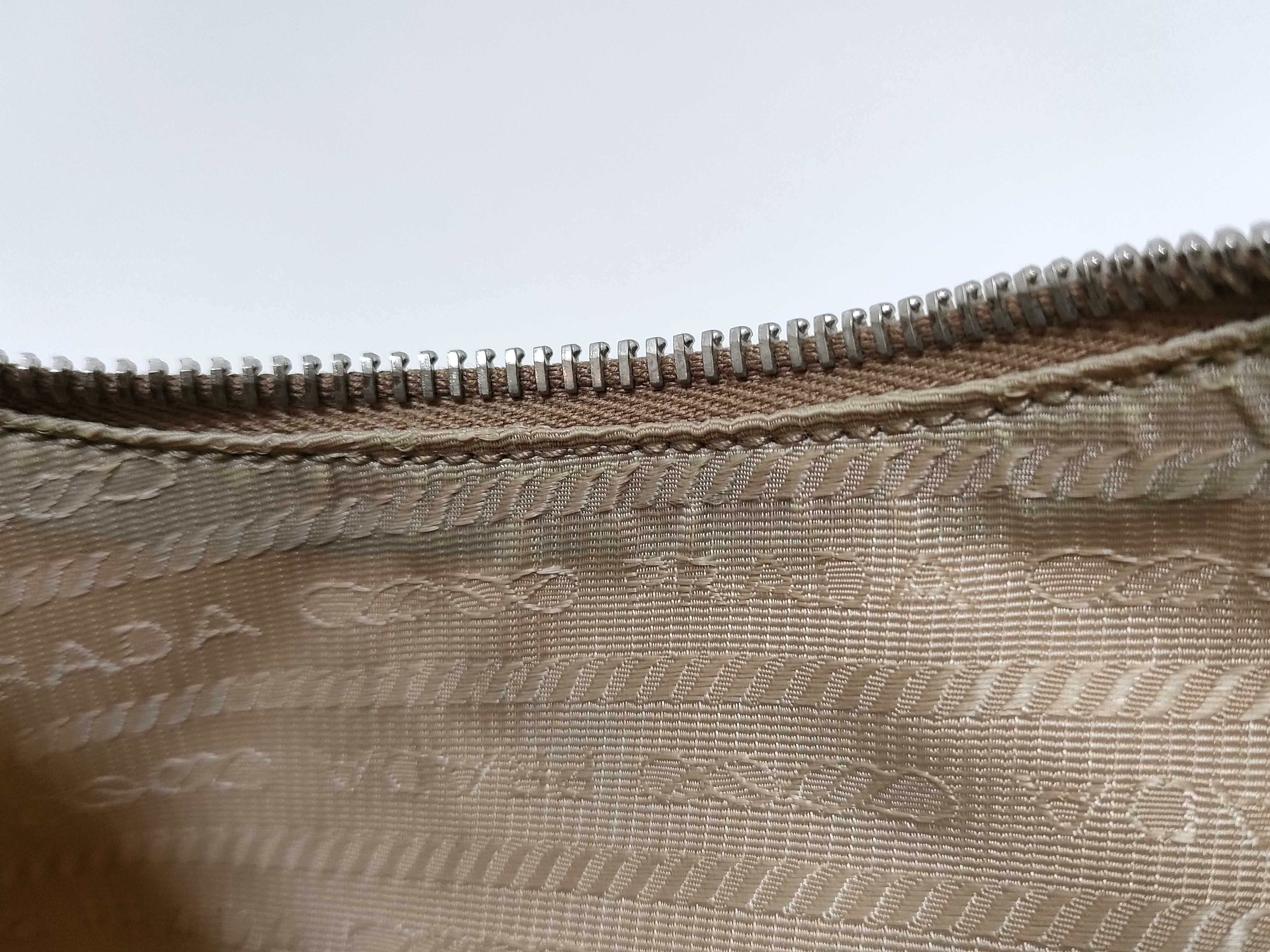 Nylon DU- Re-Edition 2005 Re-Nylon Crossbody Bag Shoulder Bag — view 14