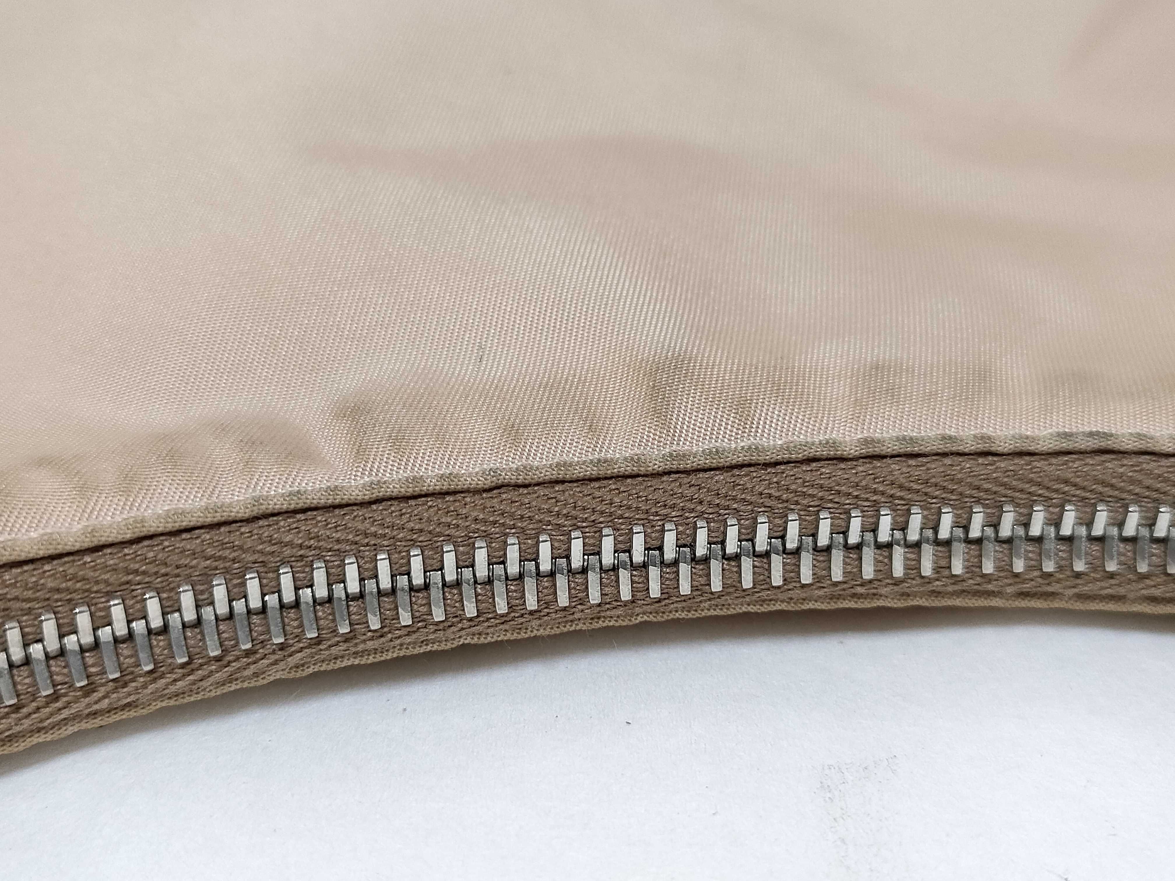 Nylon DU- Re-Edition 2005 Re-Nylon Crossbody Bag Shoulder Bag — view 9